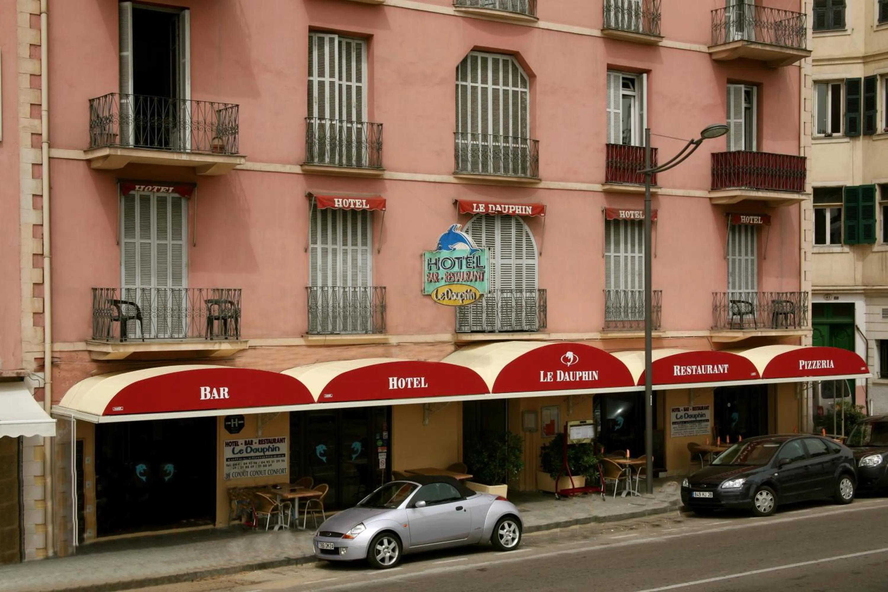 Property building in Hotel le Dauphin