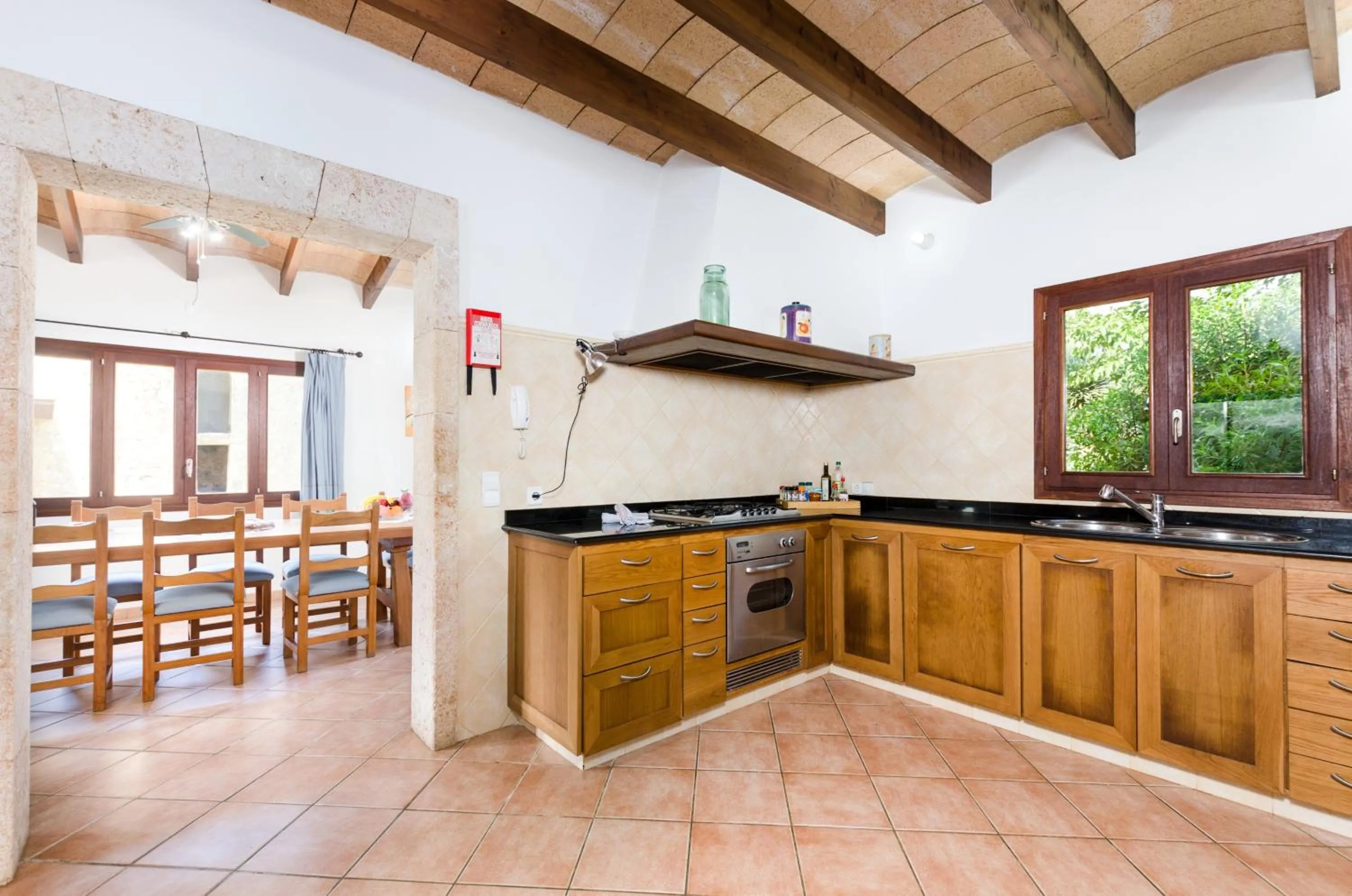 Kitchen or kitchenette in Sa Resclosa