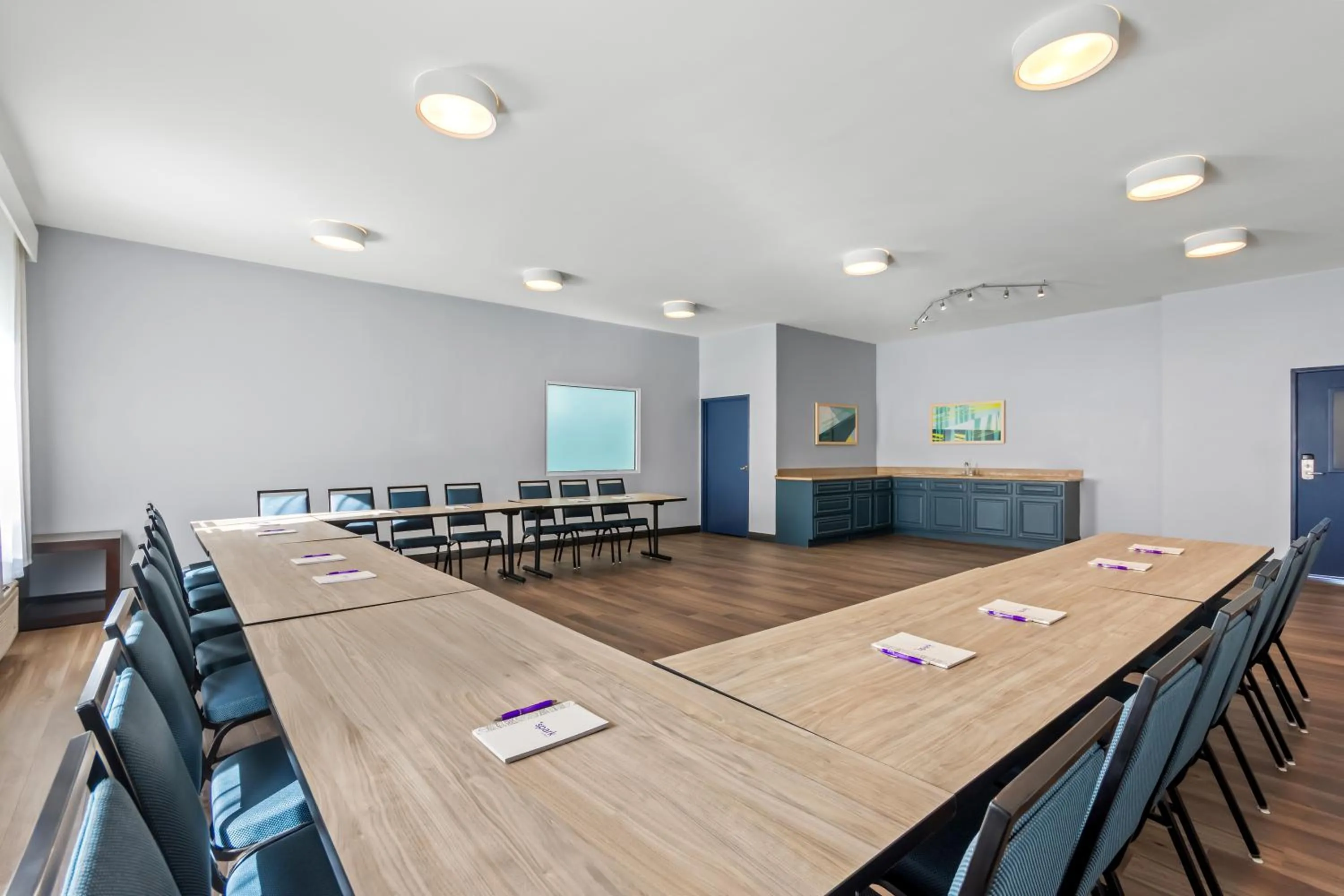 Game Room in Spark by Hilton