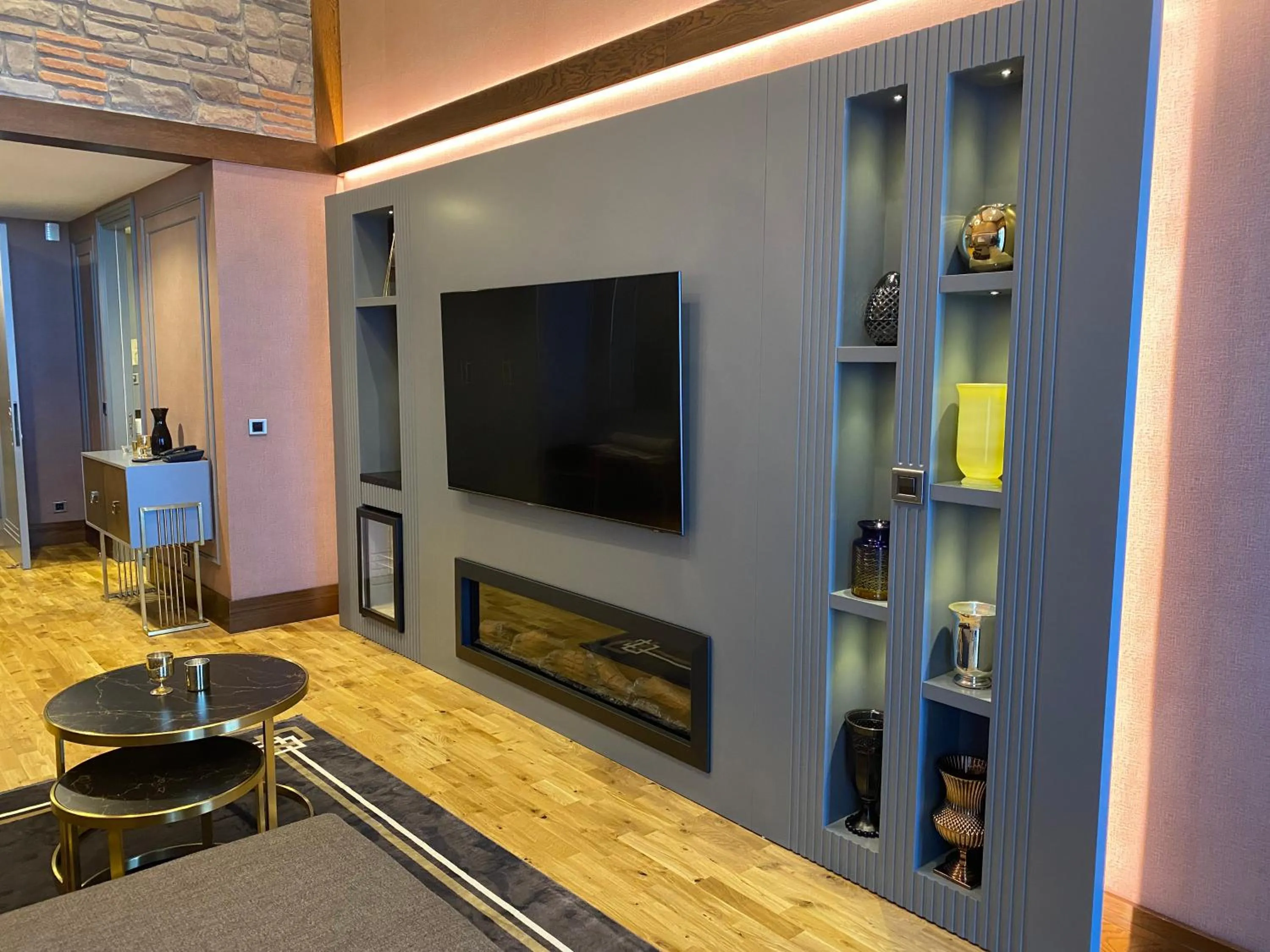 Communal lounge/ TV room in Bof Hotels Uludağ Ski&Luxury Resort All Inclusive