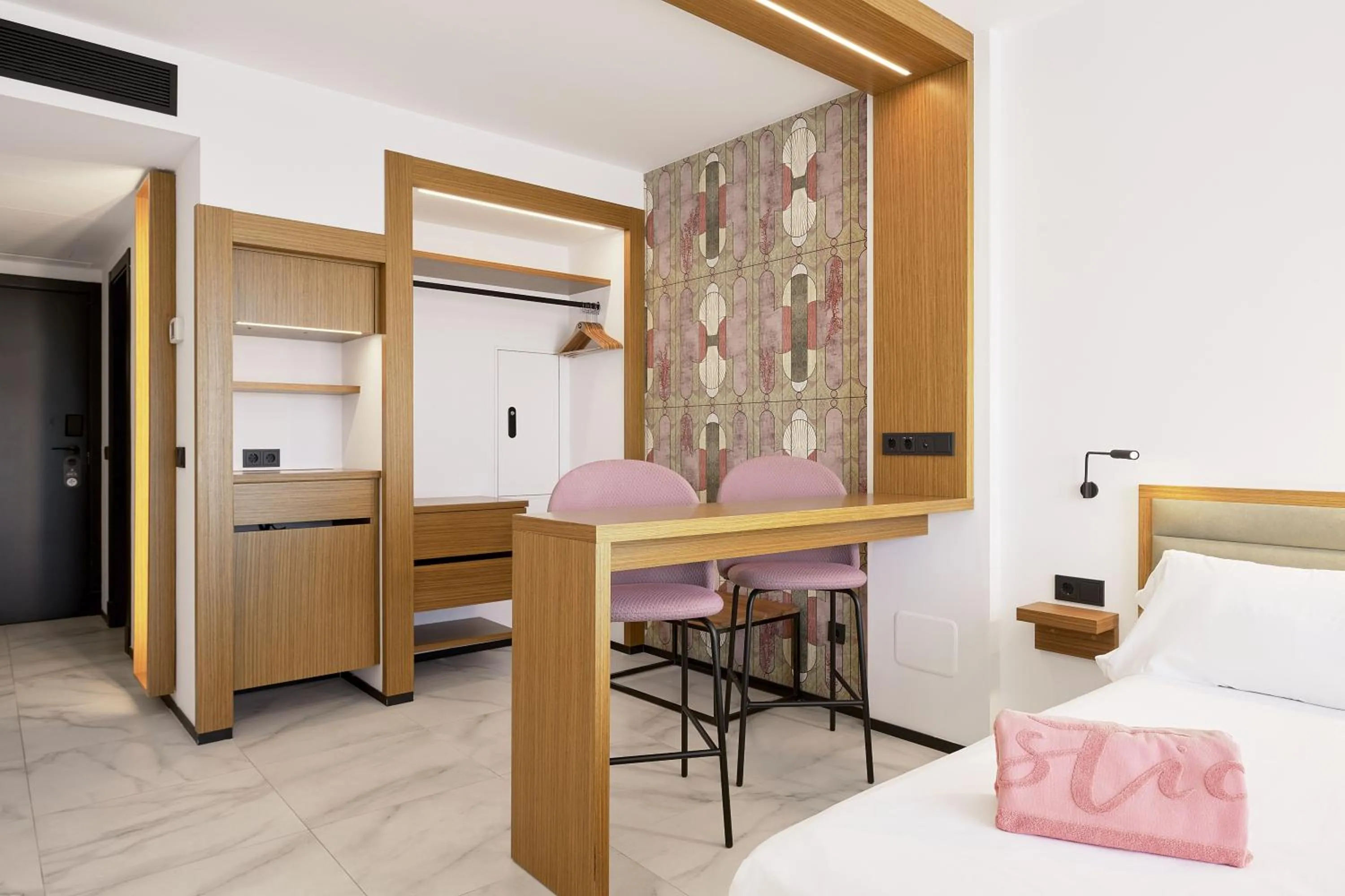 hair dresser, Bed in Stic Urban Hotel & SPA