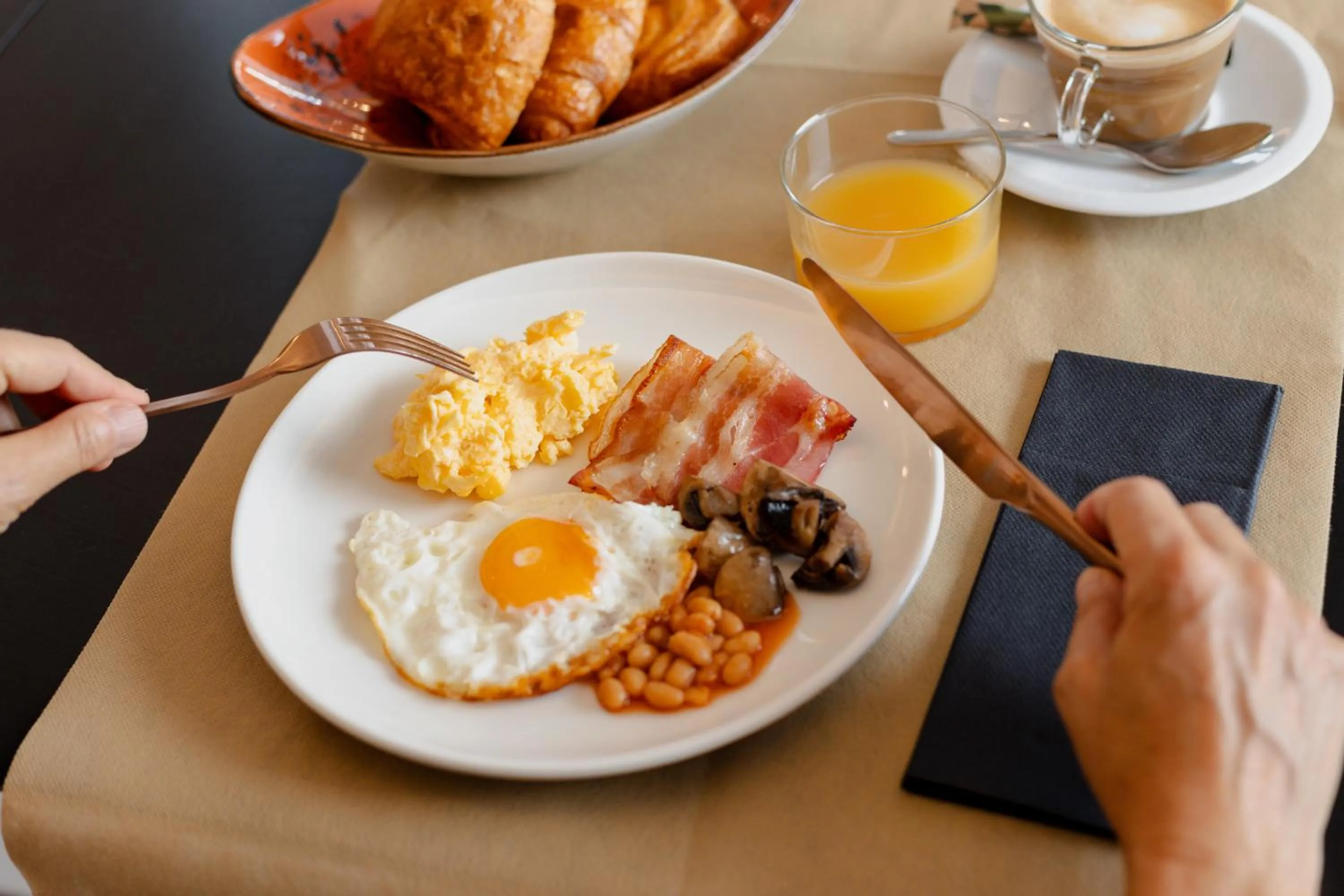 Breakfast in Stic Urban Hotel & SPA