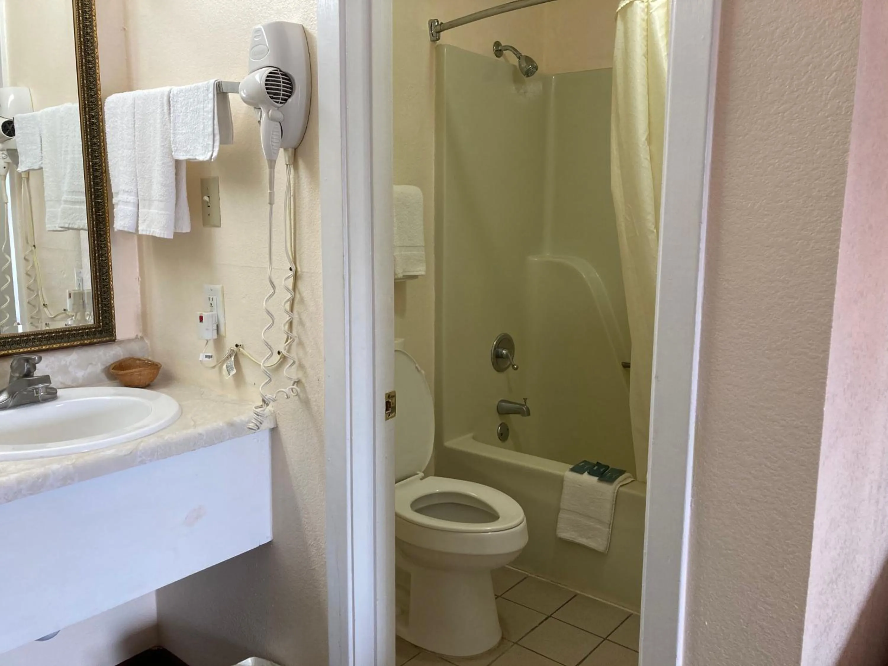 Bathroom in Travel Inn