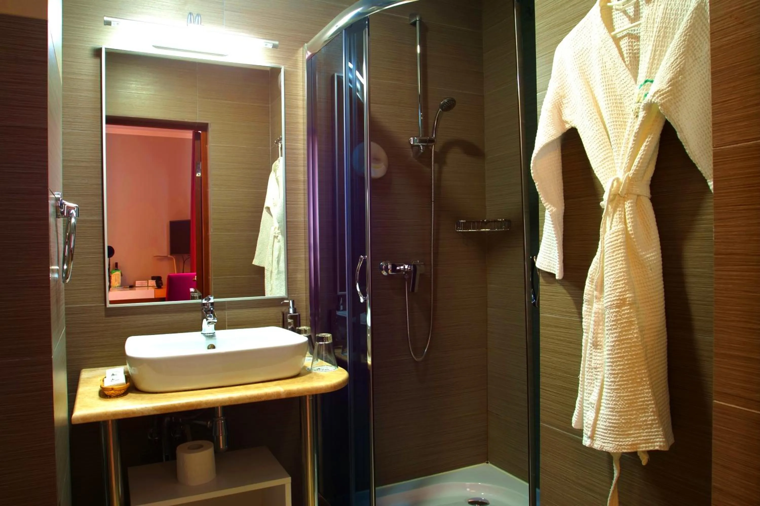 Decorative detail in City Park Hotel