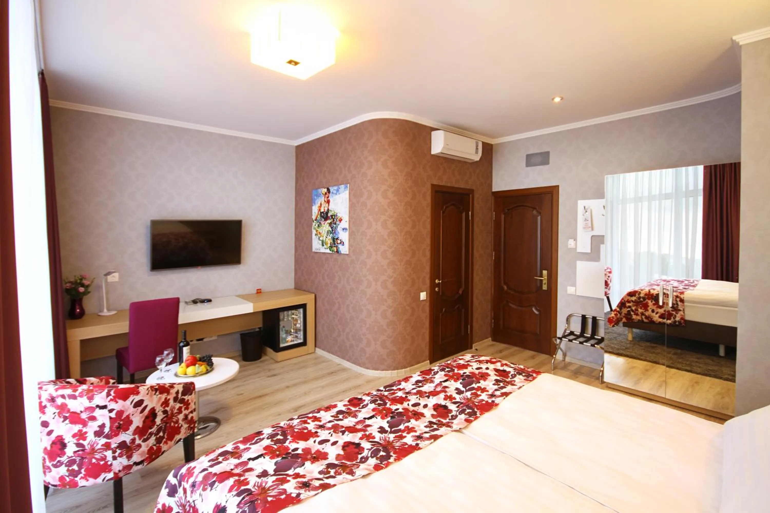 Photo of the whole room, Bed in City Park Hotel