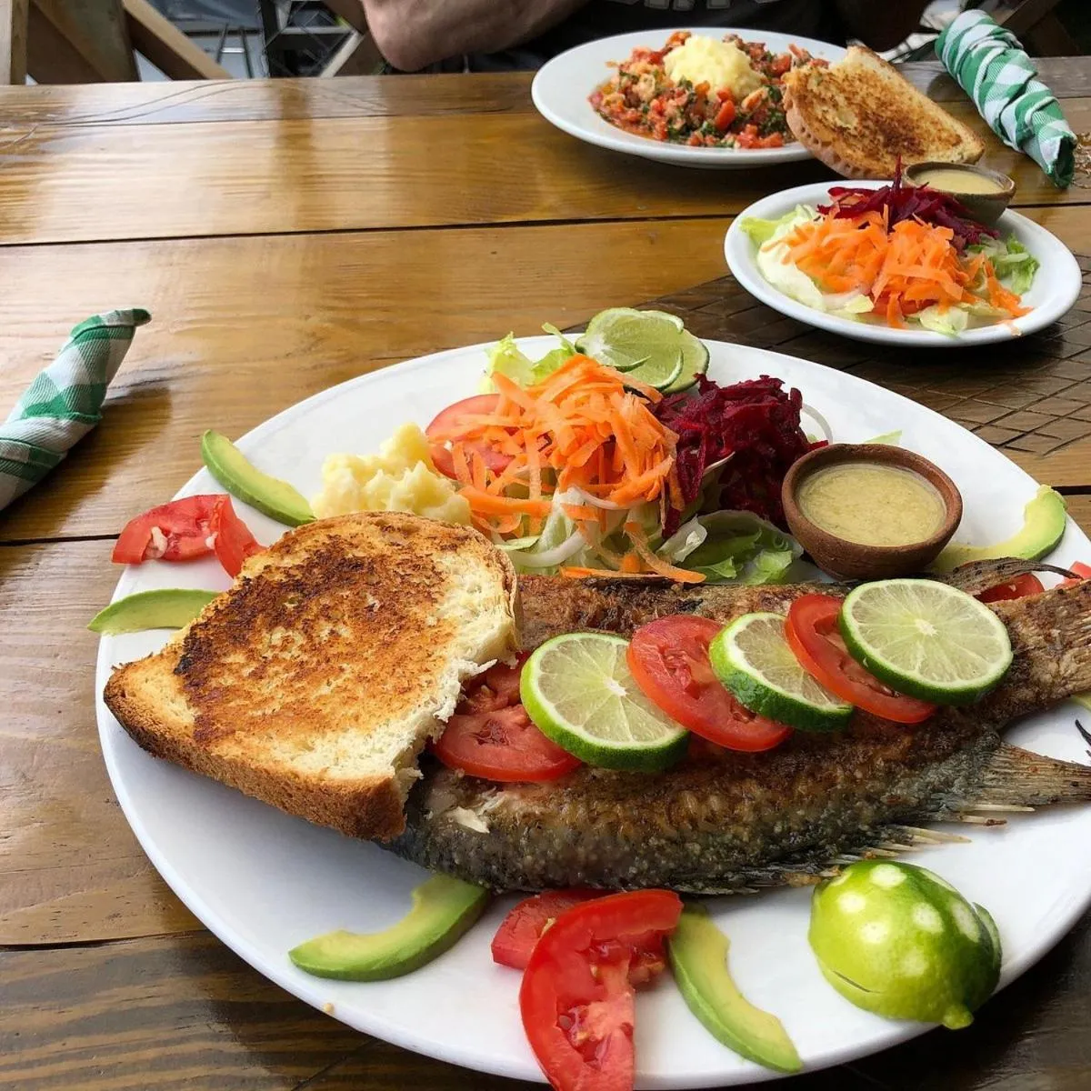 Food and drinks in Tortugal Boutique River Lodge