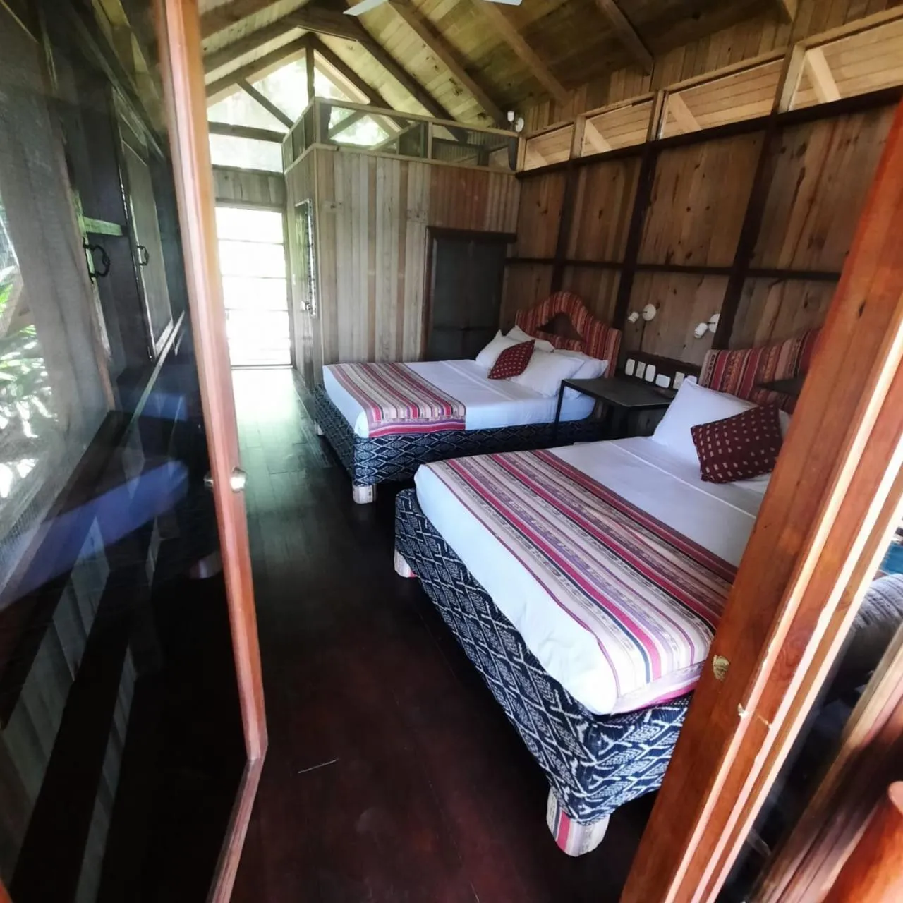 Property building, Bed in Tortugal Boutique River Lodge
