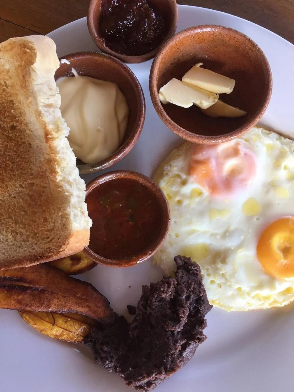 Food and drinks in Tortugal Boutique River Lodge