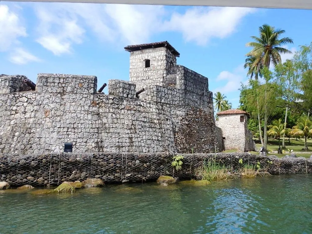 Property building in Tortugal Boutique River Lodge