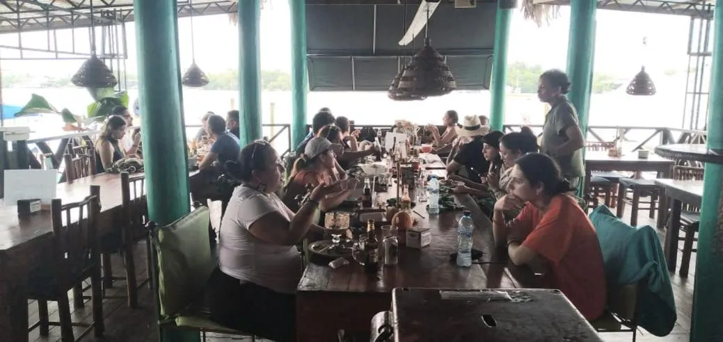 Restaurant/places to eat in Tortugal Boutique River Lodge