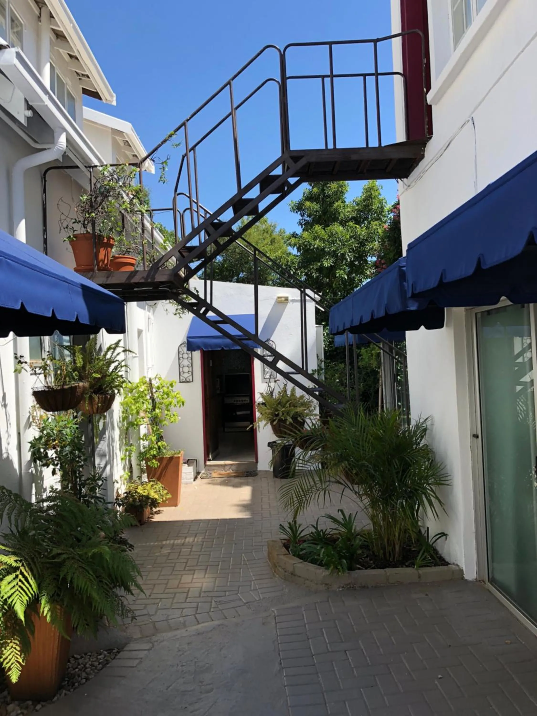 Property building in Life on 3rd