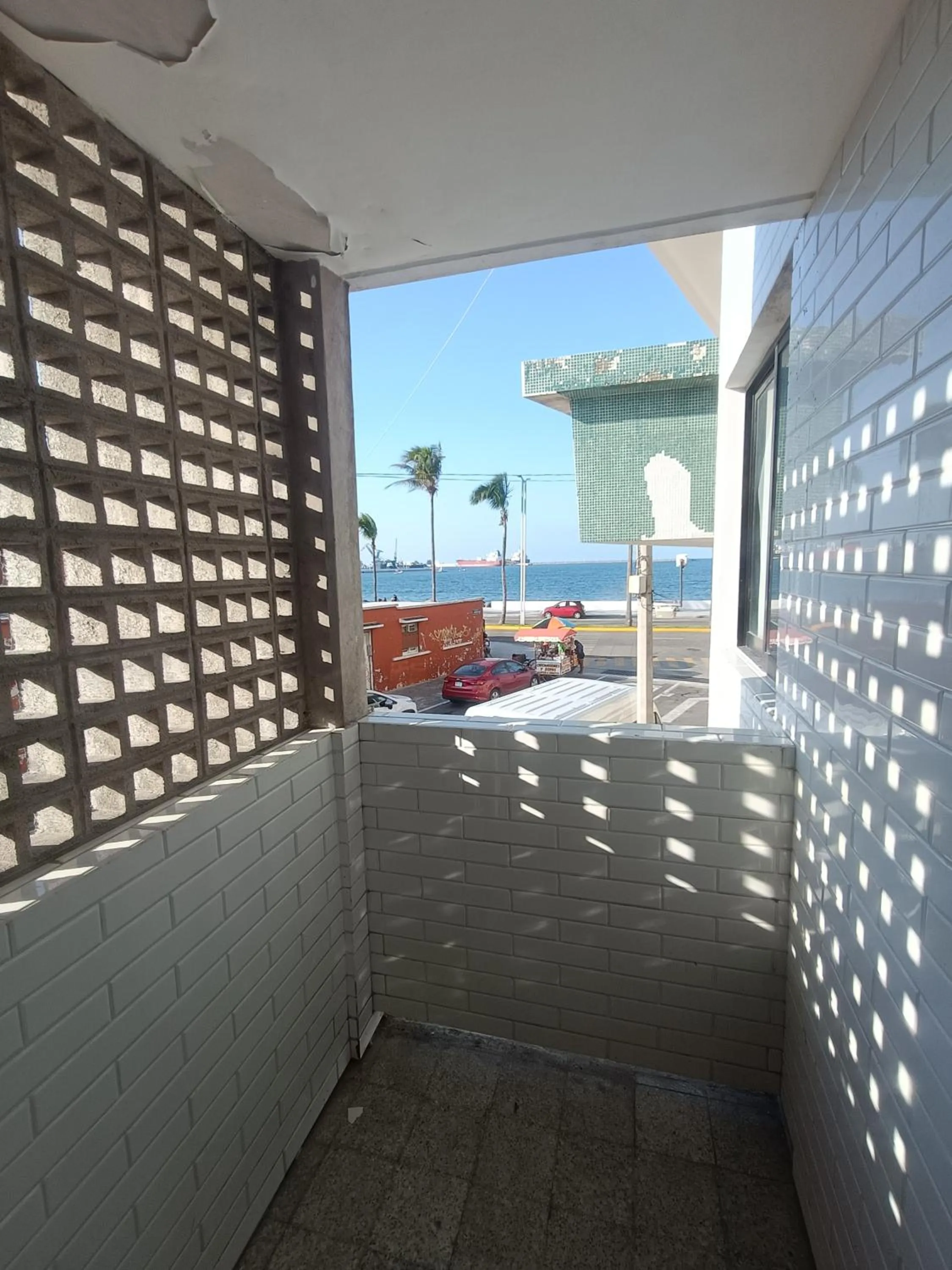 Property building in Hotel Royalty