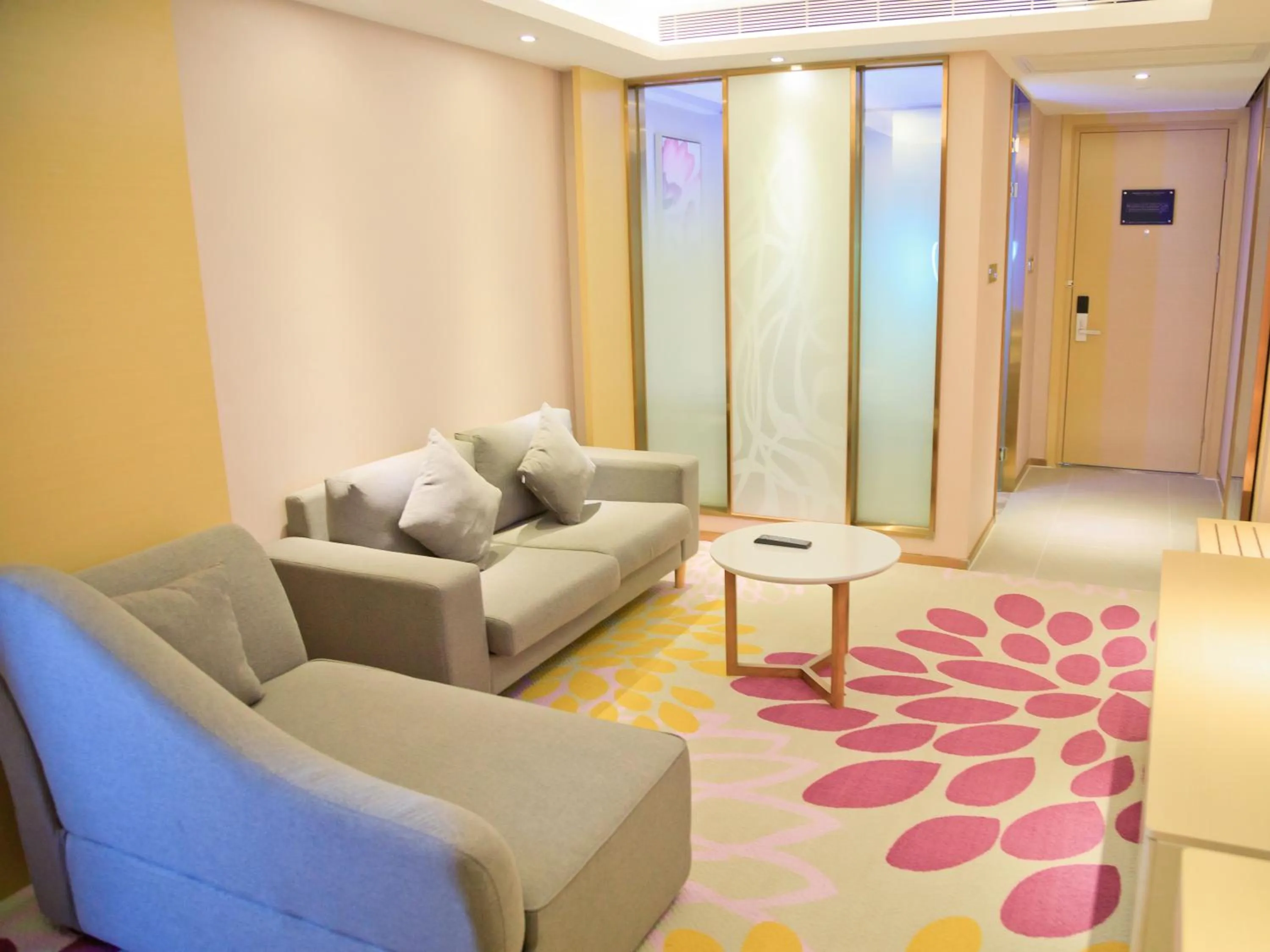 Lavande Hotel Shenzhen Shajing Houting Metro Station Branch