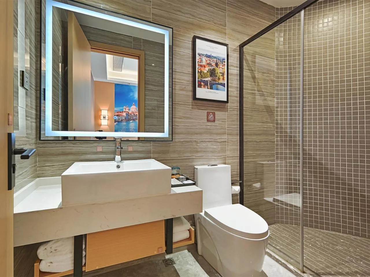 Vienna Hotel Shenzhen World Exhibition & Convention Center Shahao Metro Station Branch