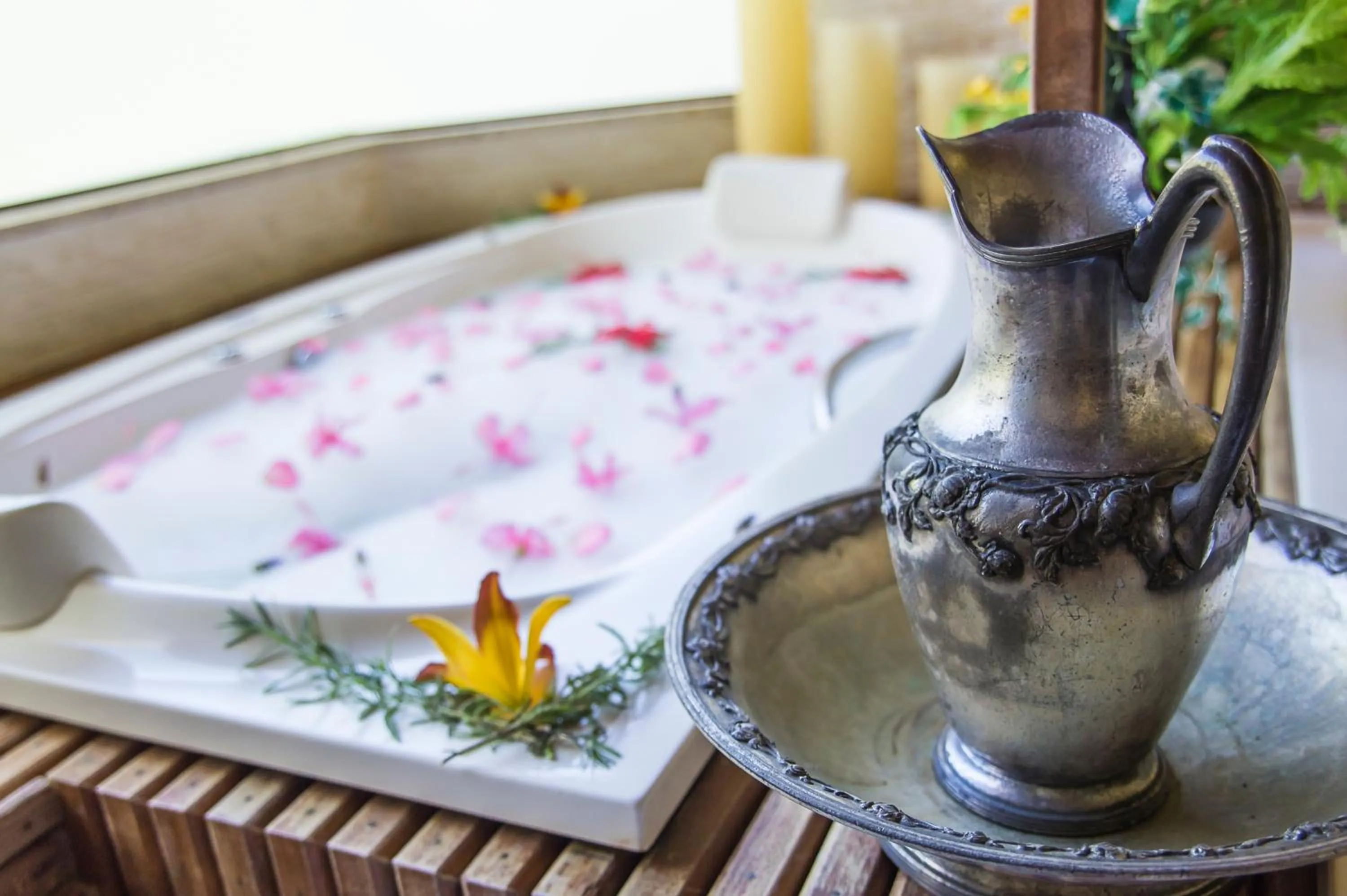 Hot Tub in Bomtempo Itaipava Hotel by Castelo Itaipava