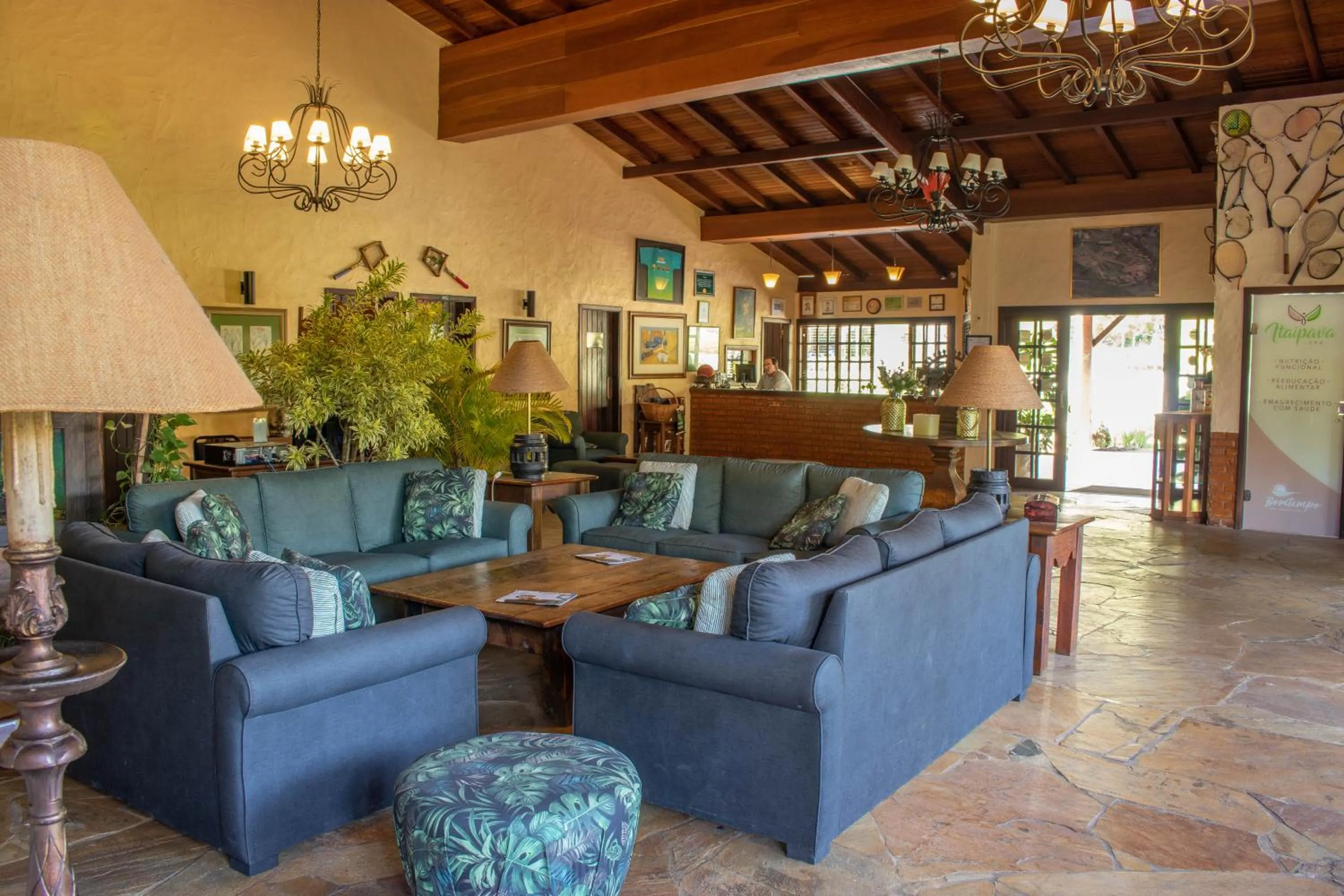 Living room in Bomtempo Itaipava Hotel by Castelo Itaipava