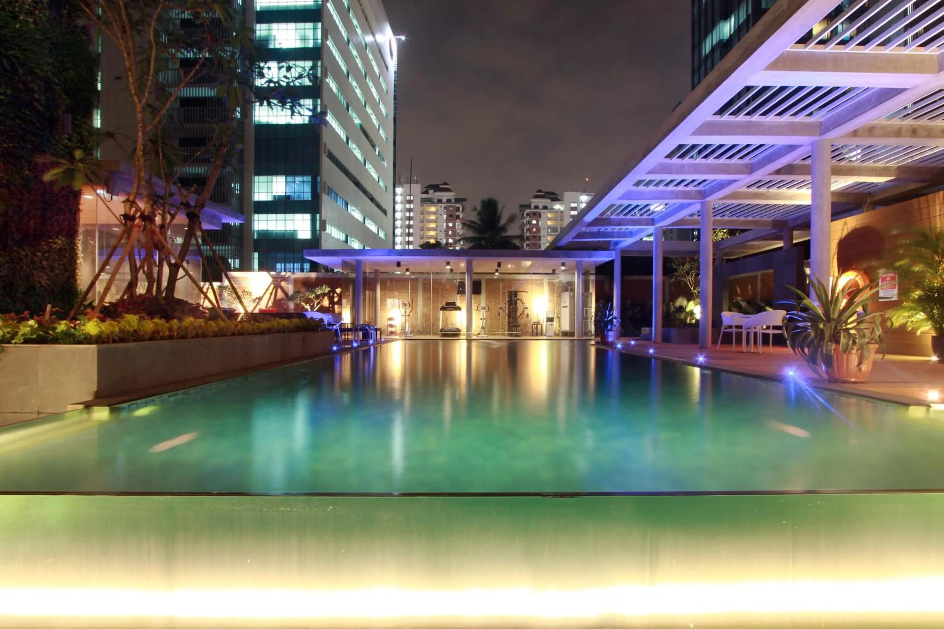 Swimming pool in Ra Premiere Simatupang