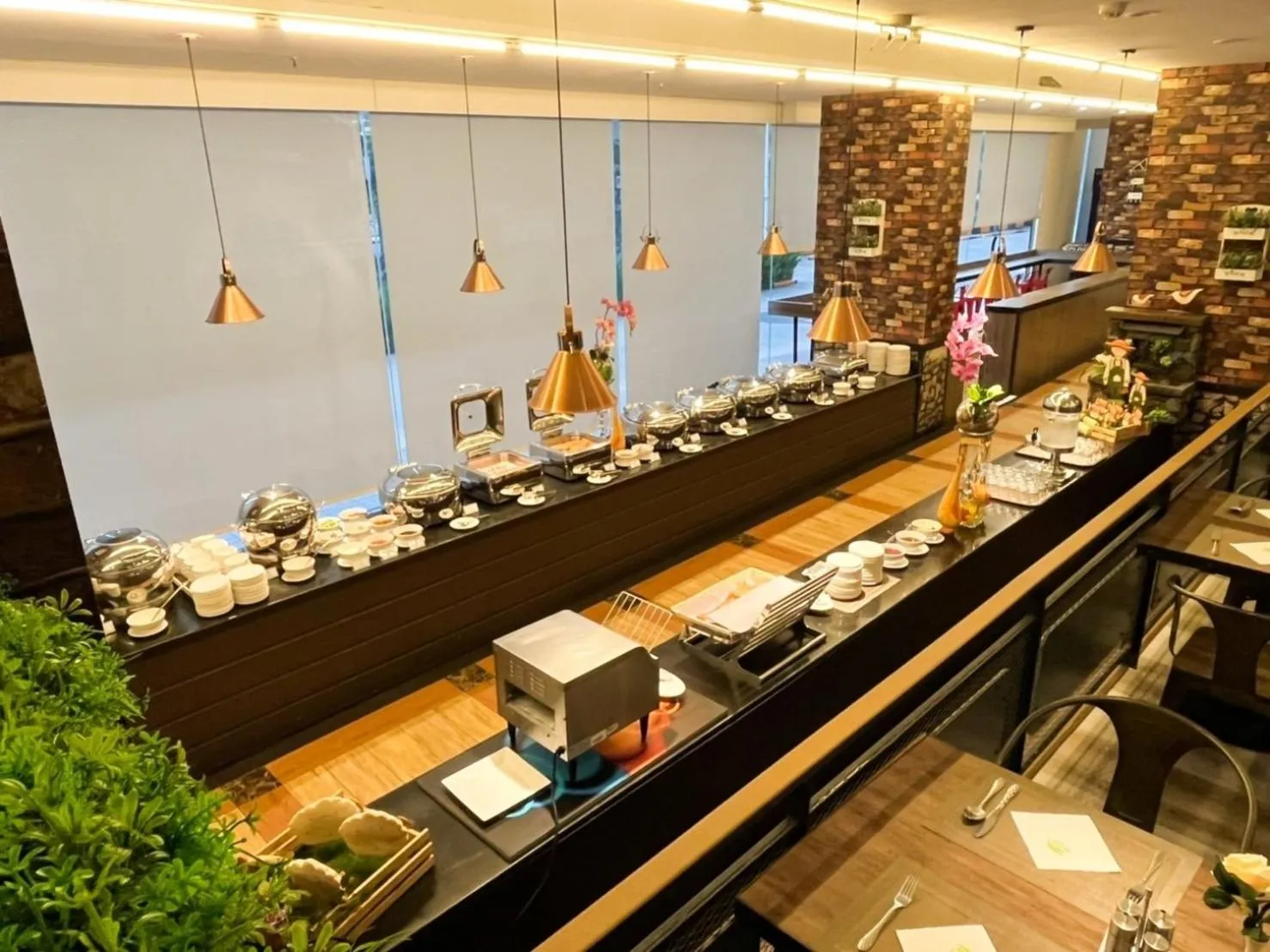 Restaurant/places to eat in The Bazaar Hotel Bangkok - MRT Lat Phrao Ratchadapisek