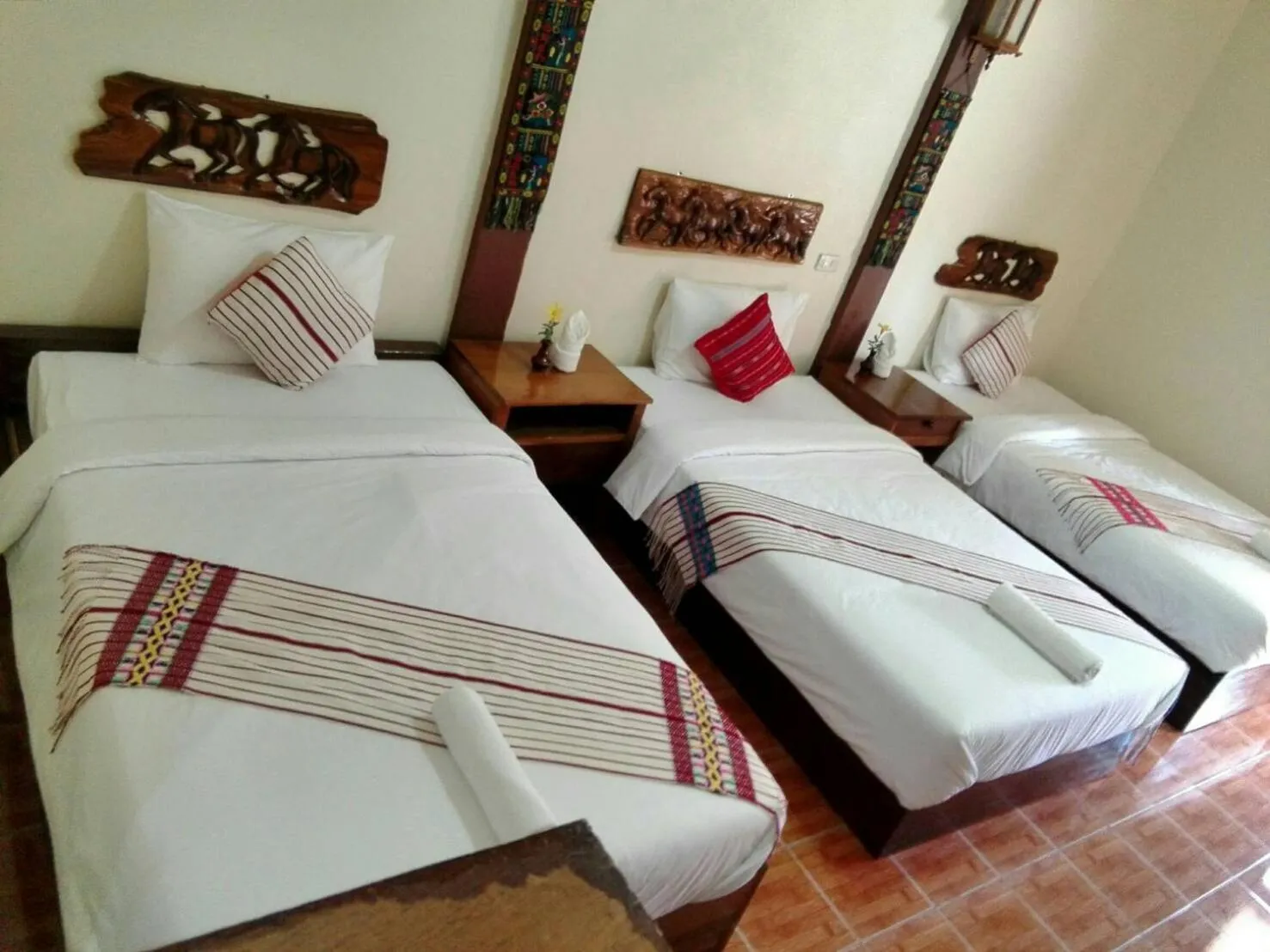 Property building, Bed in Mitkhoonyoum Hotel