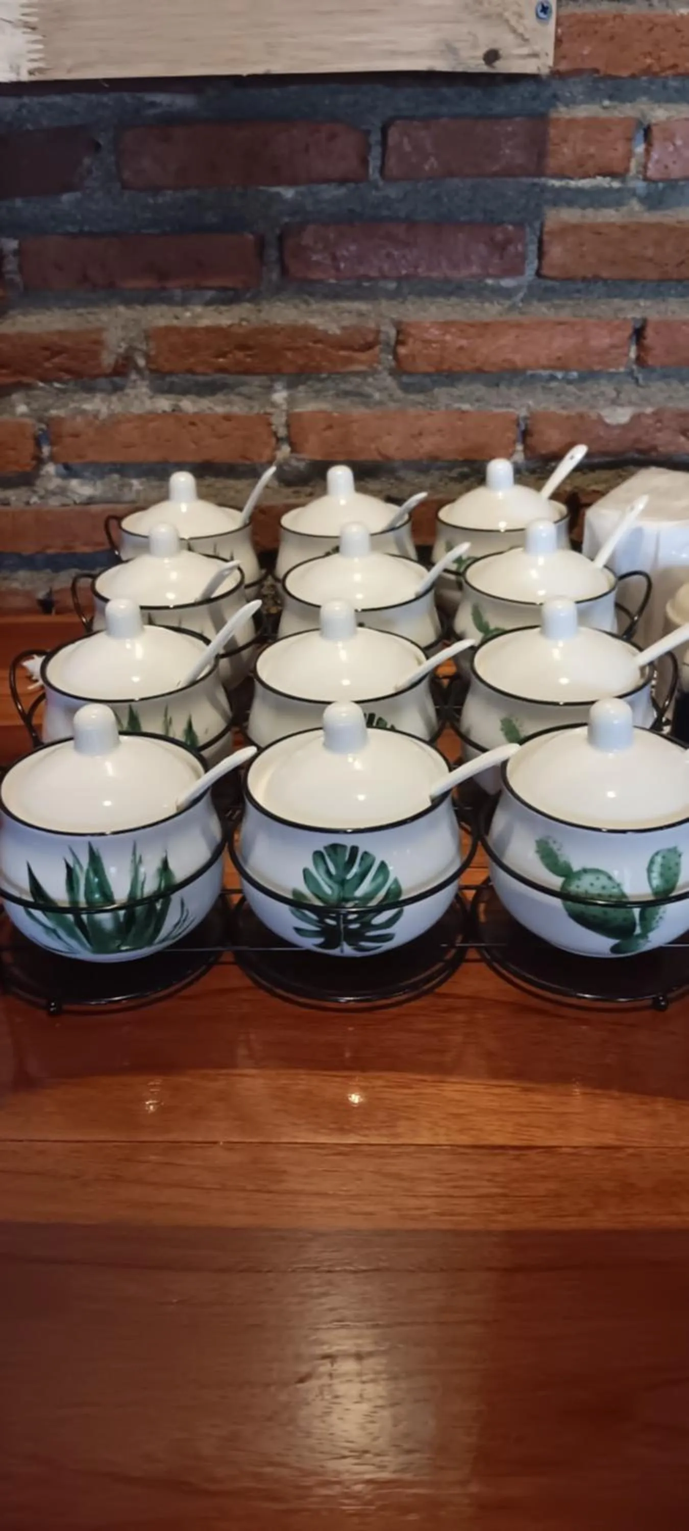 Restaurant/places to eat in Lovely Guesthouse 94