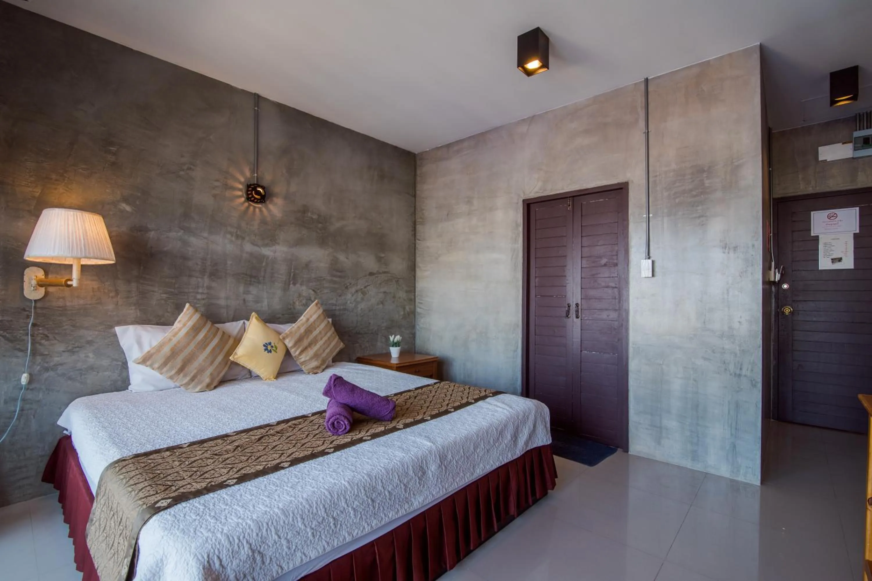 Photo of the whole room, Bed in Lovely Guesthouse 94