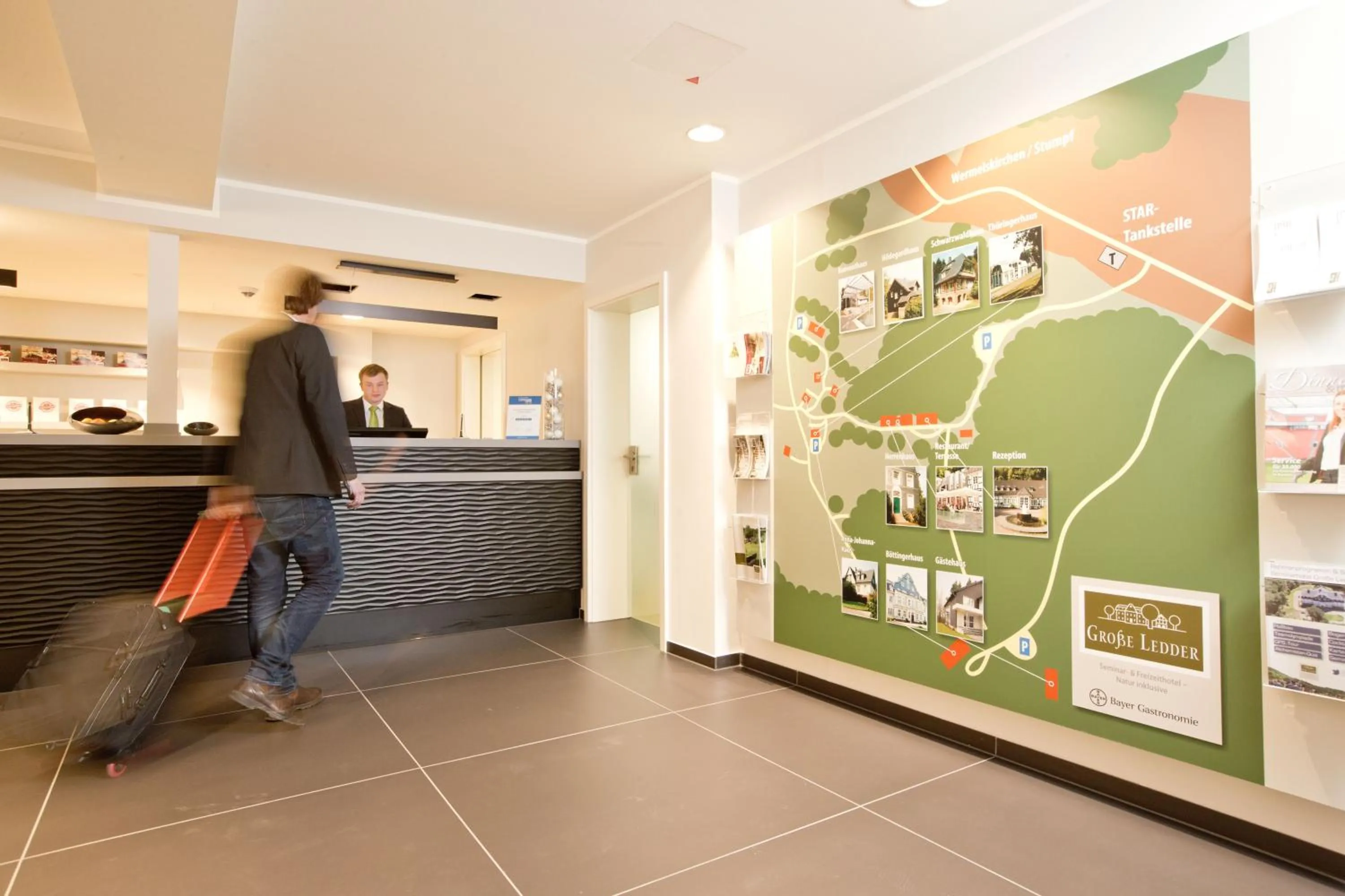 Lobby or reception in Seminar- & Tagungshotel Große Ledder