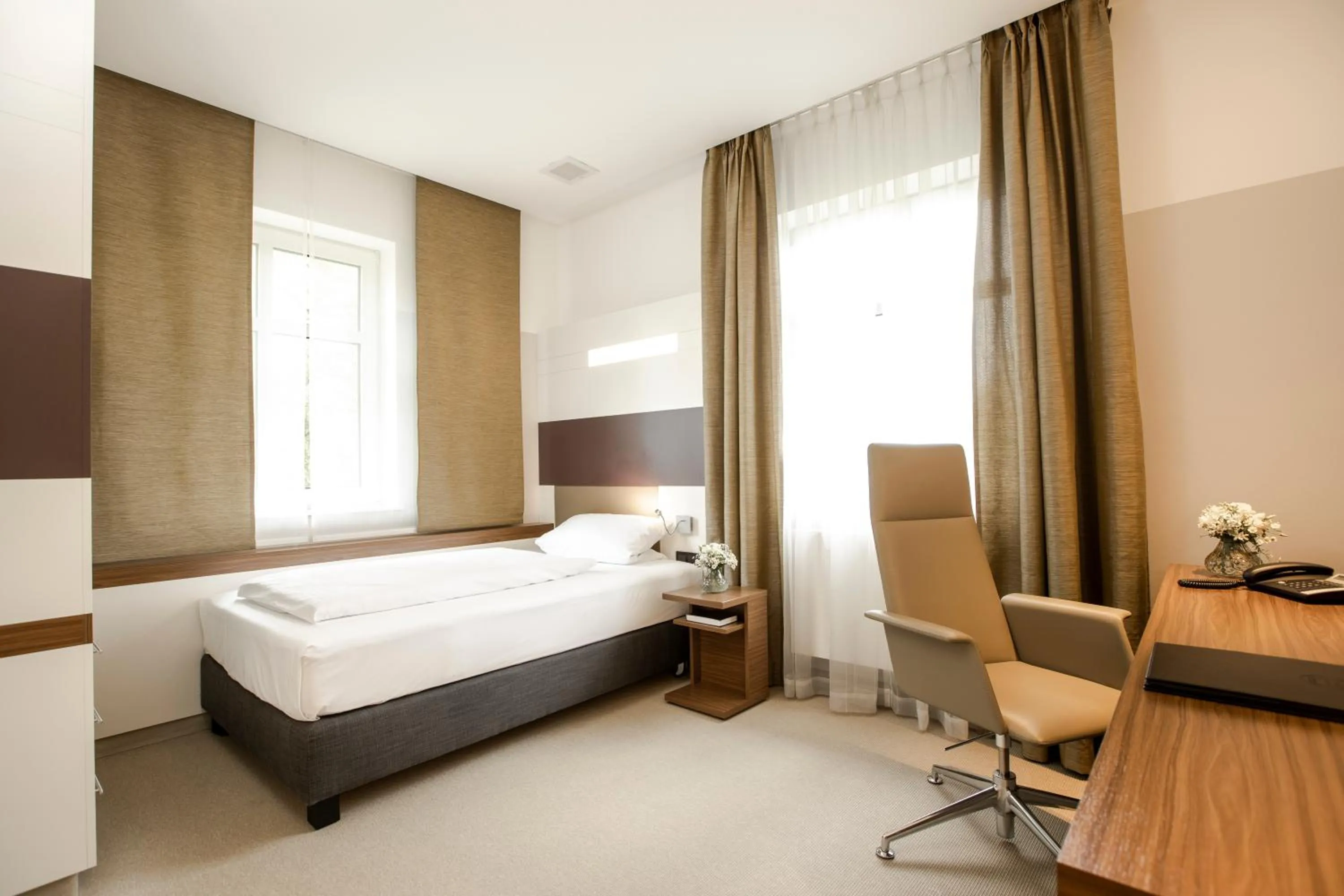 Bed in Seminar- & Tagungshotel Große Ledder