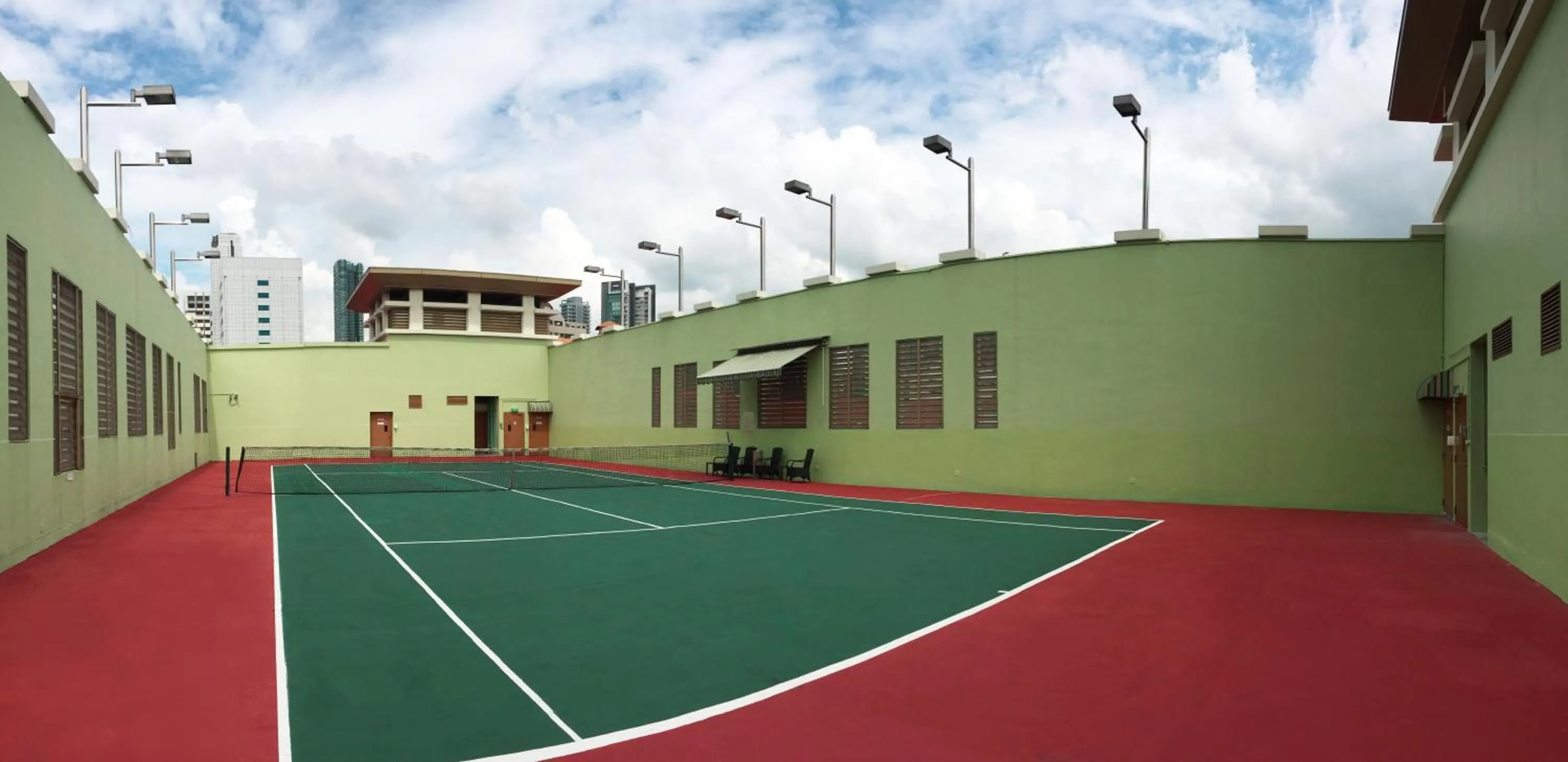 Tennis court in Treetops Executive Residences