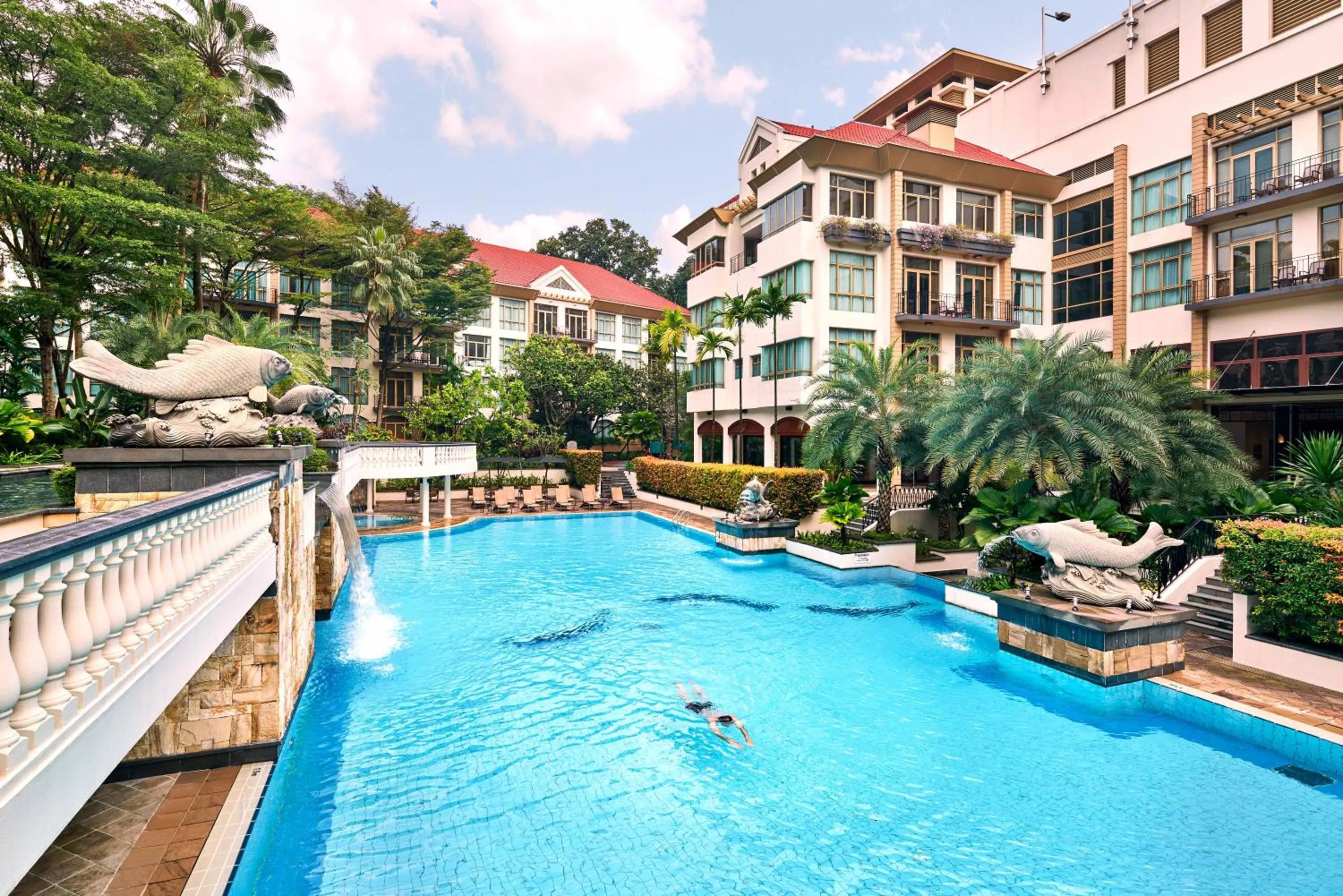 Swimming pool in Treetops Executive Residences