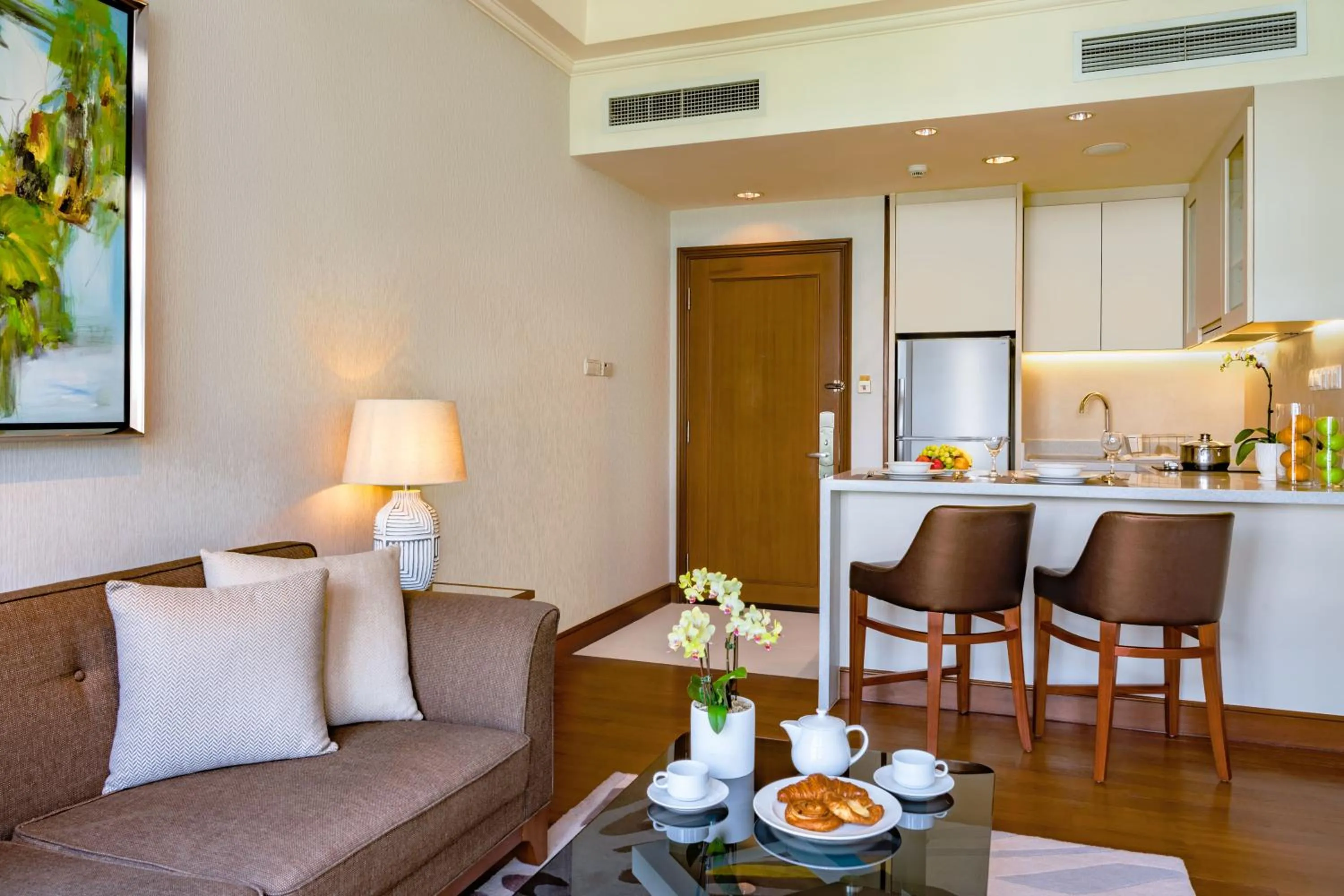 Kitchen or kitchenette in Treetops Executive Residences