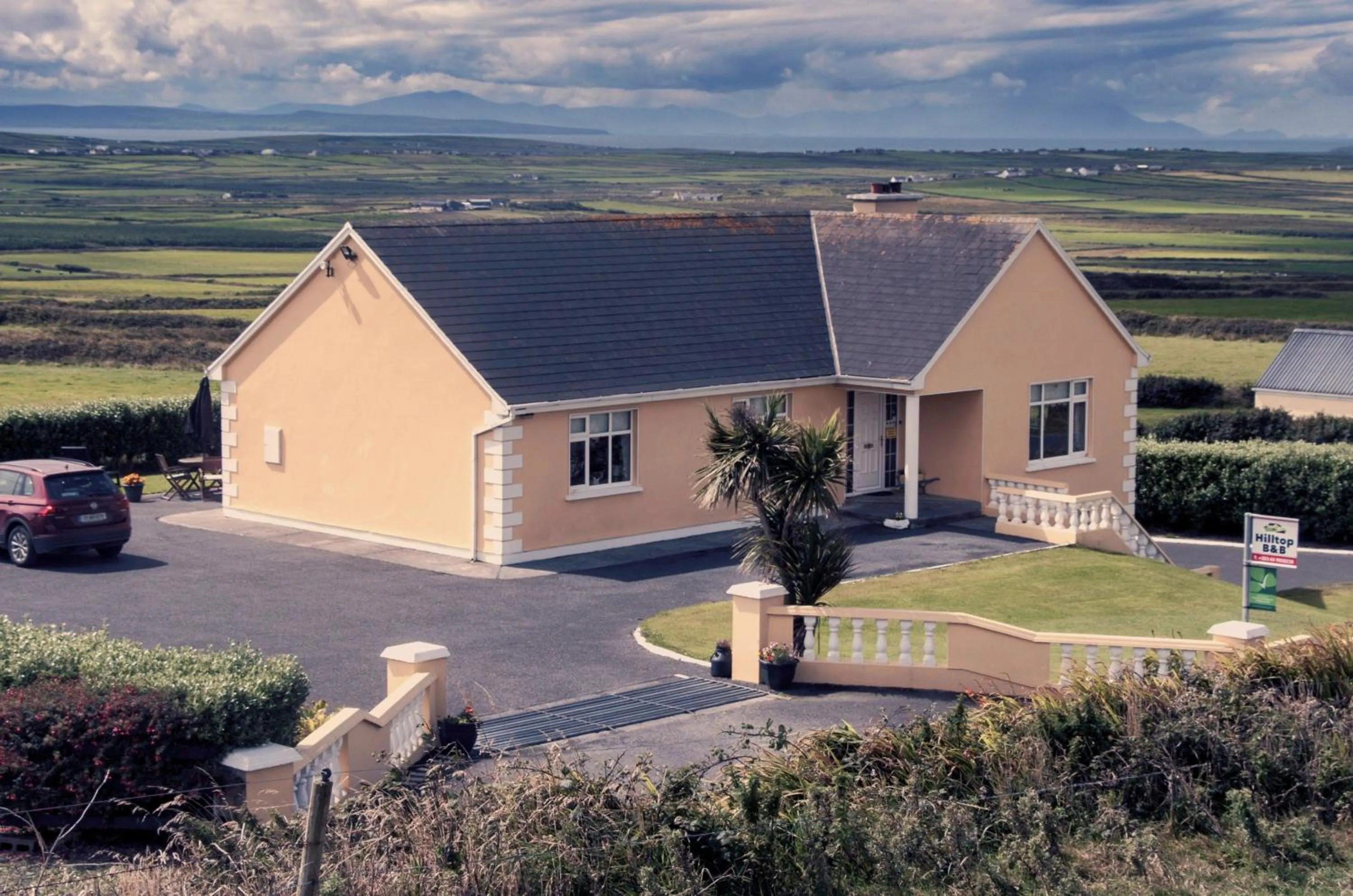 Property building in Hilltop B & B