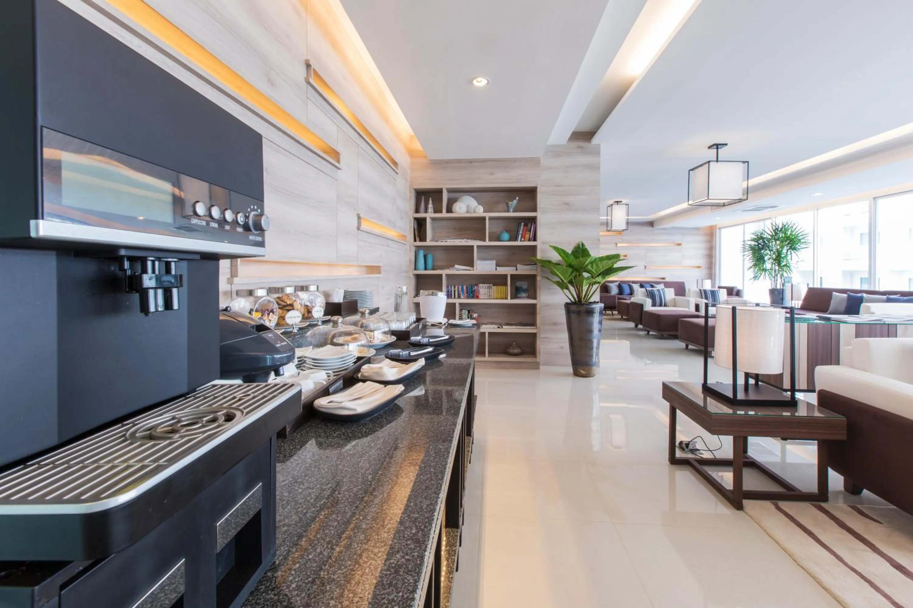 Communal lounge/ TV room in Kantary 304 Hotel Prachinburi