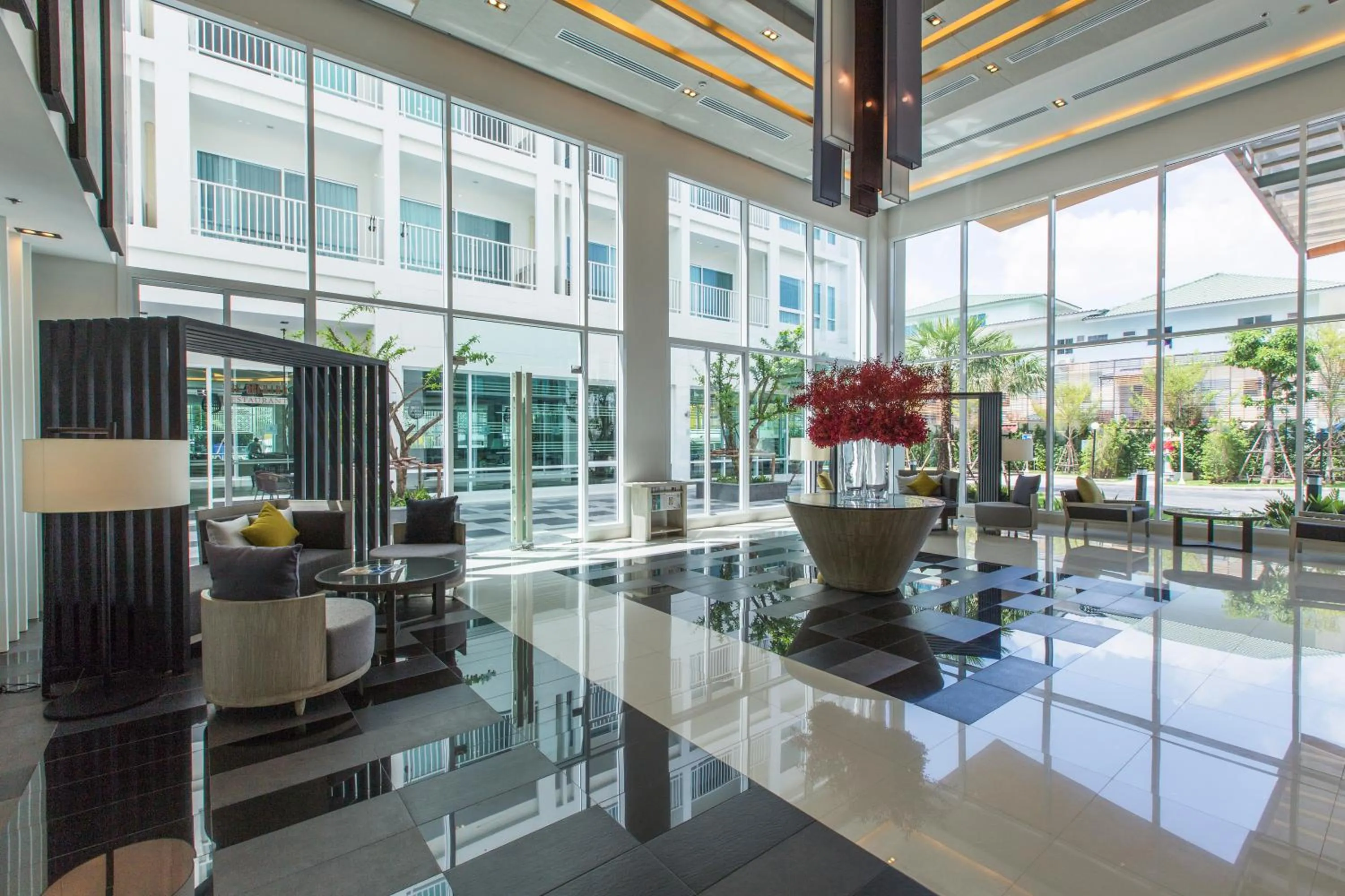 Lobby or reception in Kantary 304 Hotel Prachinburi