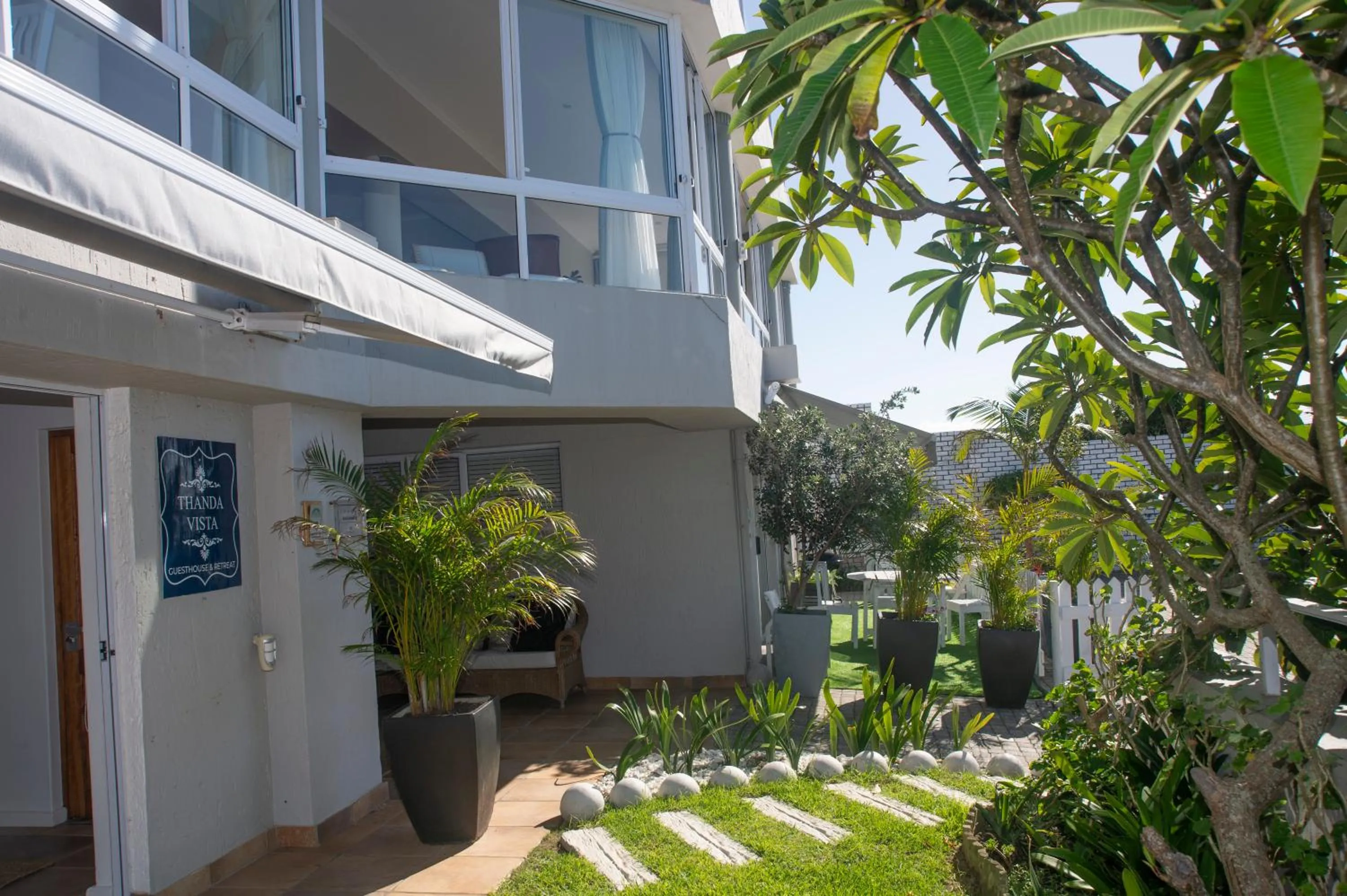 Property building in Thanda Vista