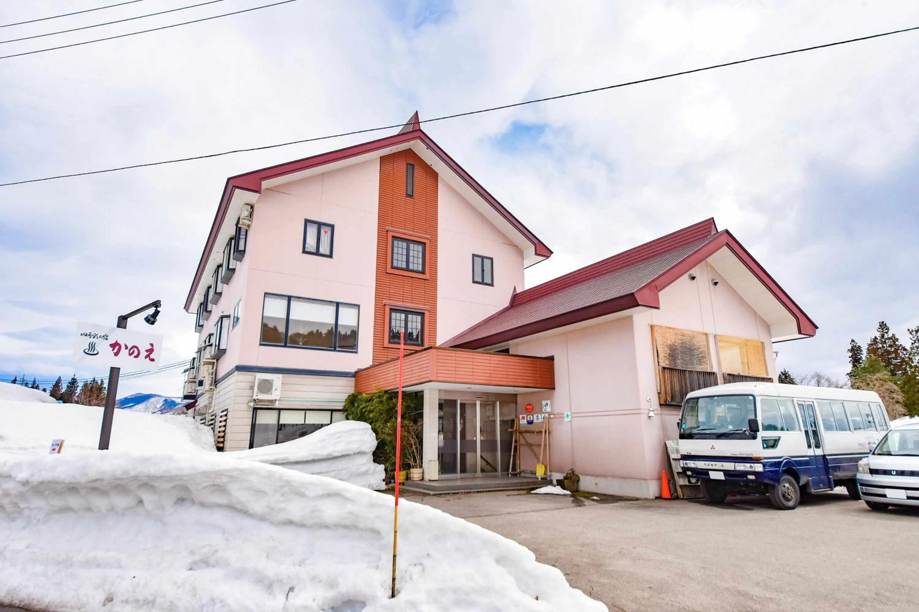 Property building in Kanoe