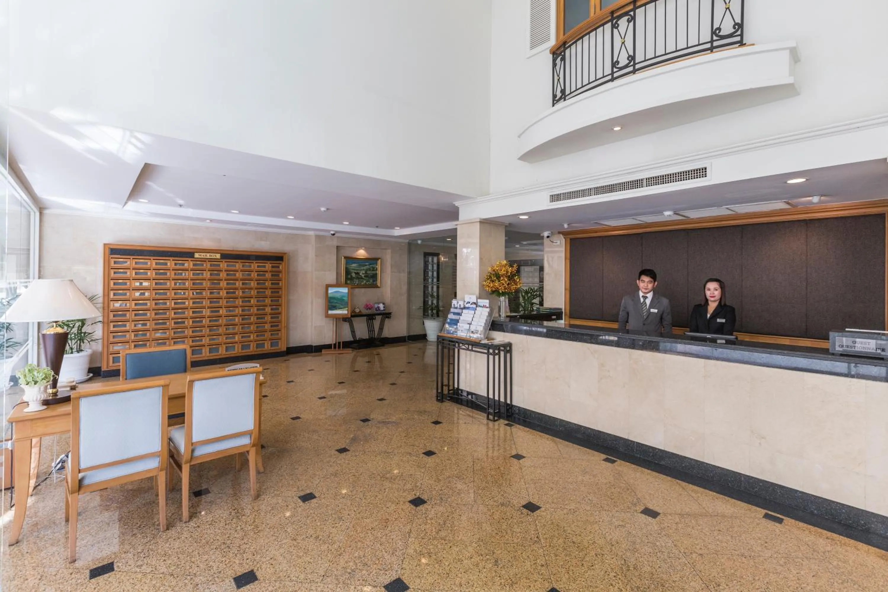 Lobby or reception in Classic Kameo Hotel and Serviced Apartments, Sriracha