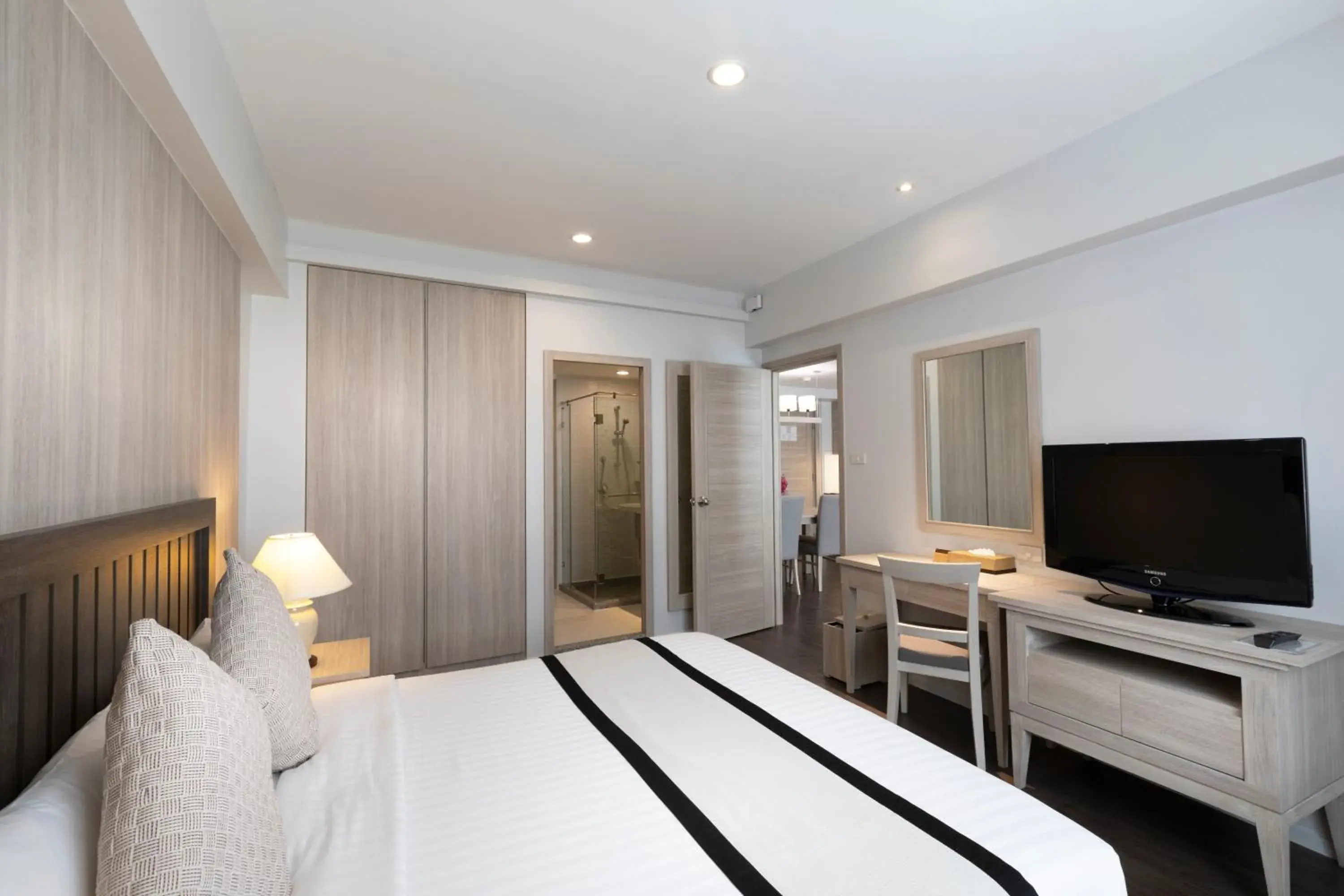 One-Bedroom Suite in Classic Kameo Hotel and Serviced Apartments, Sriracha One-Bedroom Suite in Classic Kameo Hotel and Serviced Apartments, Sriracha