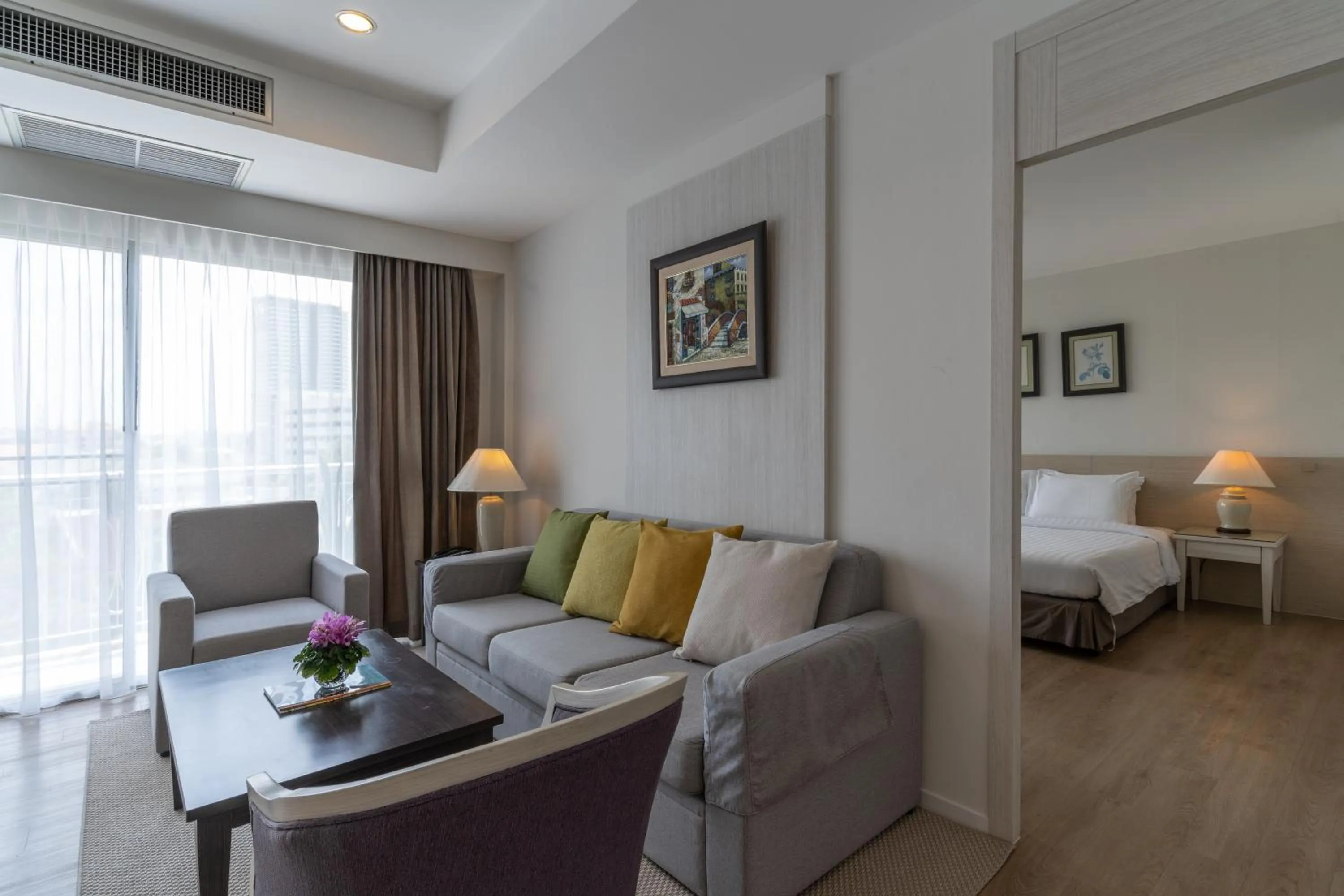 Living room, Bed in Classic Kameo Hotel and Serviced Apartments, Sriracha