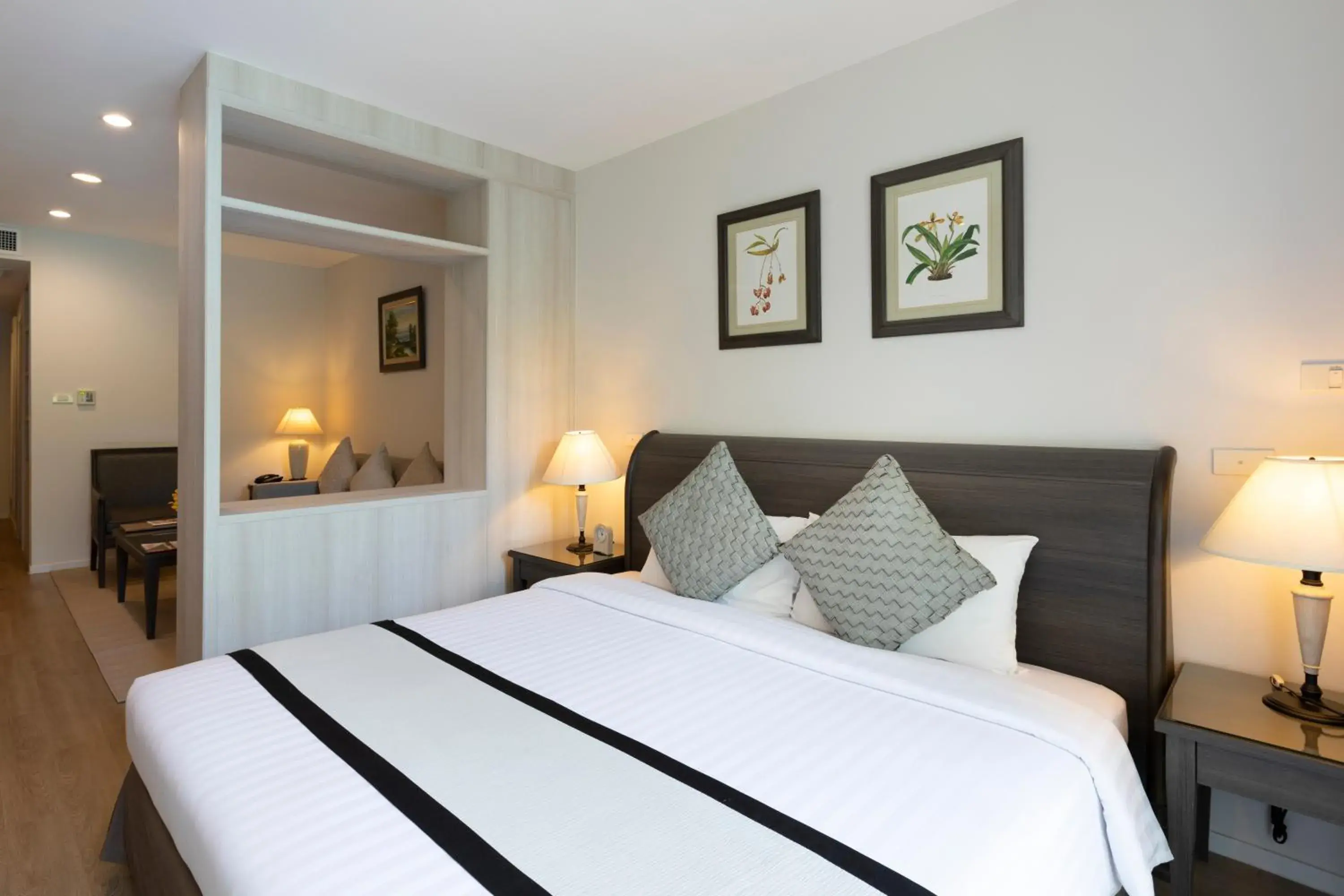 Studio with Balcony in Classic Kameo Hotel and Serviced Apartments, Sriracha Studio with Balcony in Classic Kameo Hotel and Serviced Apartments, Sriracha