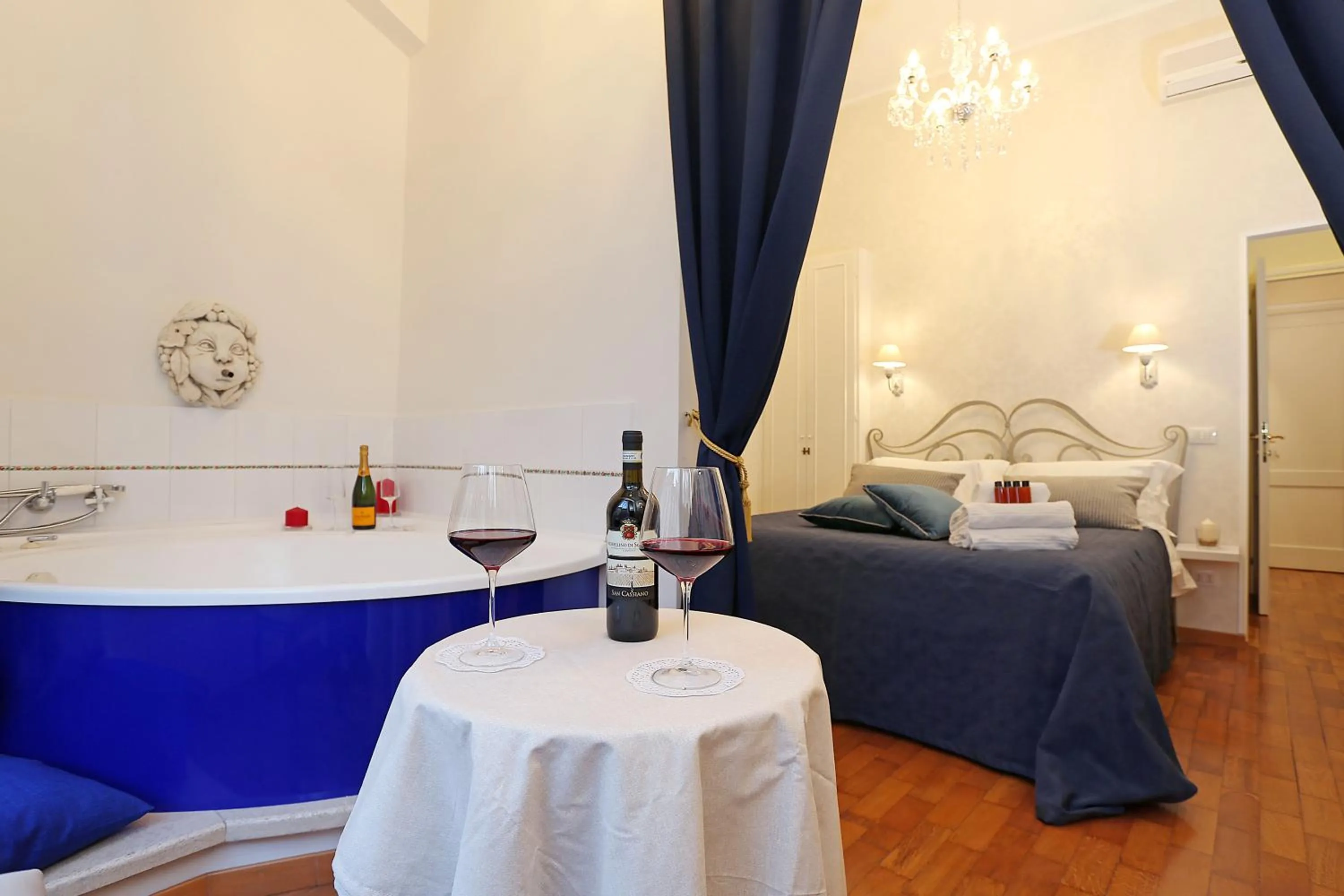 Bed in Grand Tour Rome Suites - Liberty Collection