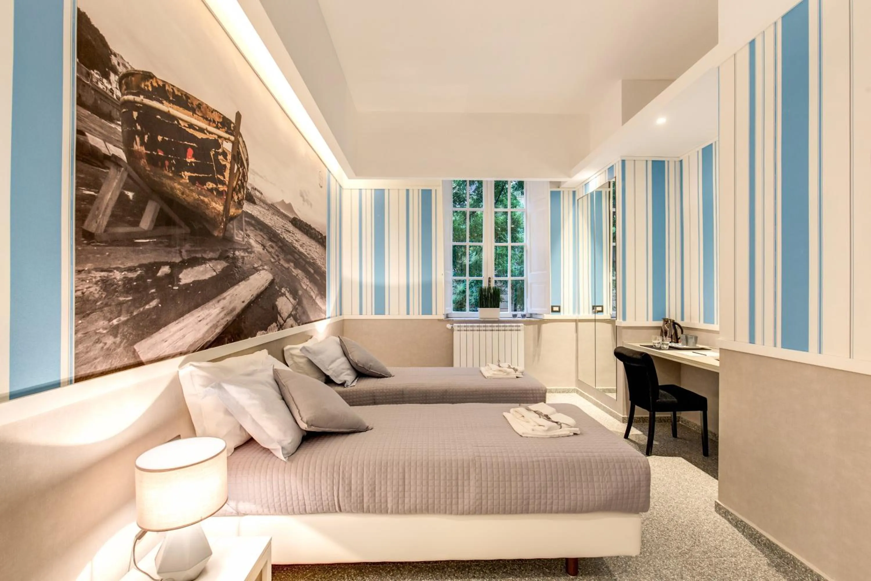 Photo of the whole room in Grand Tour Rome Suites - Liberty Collection