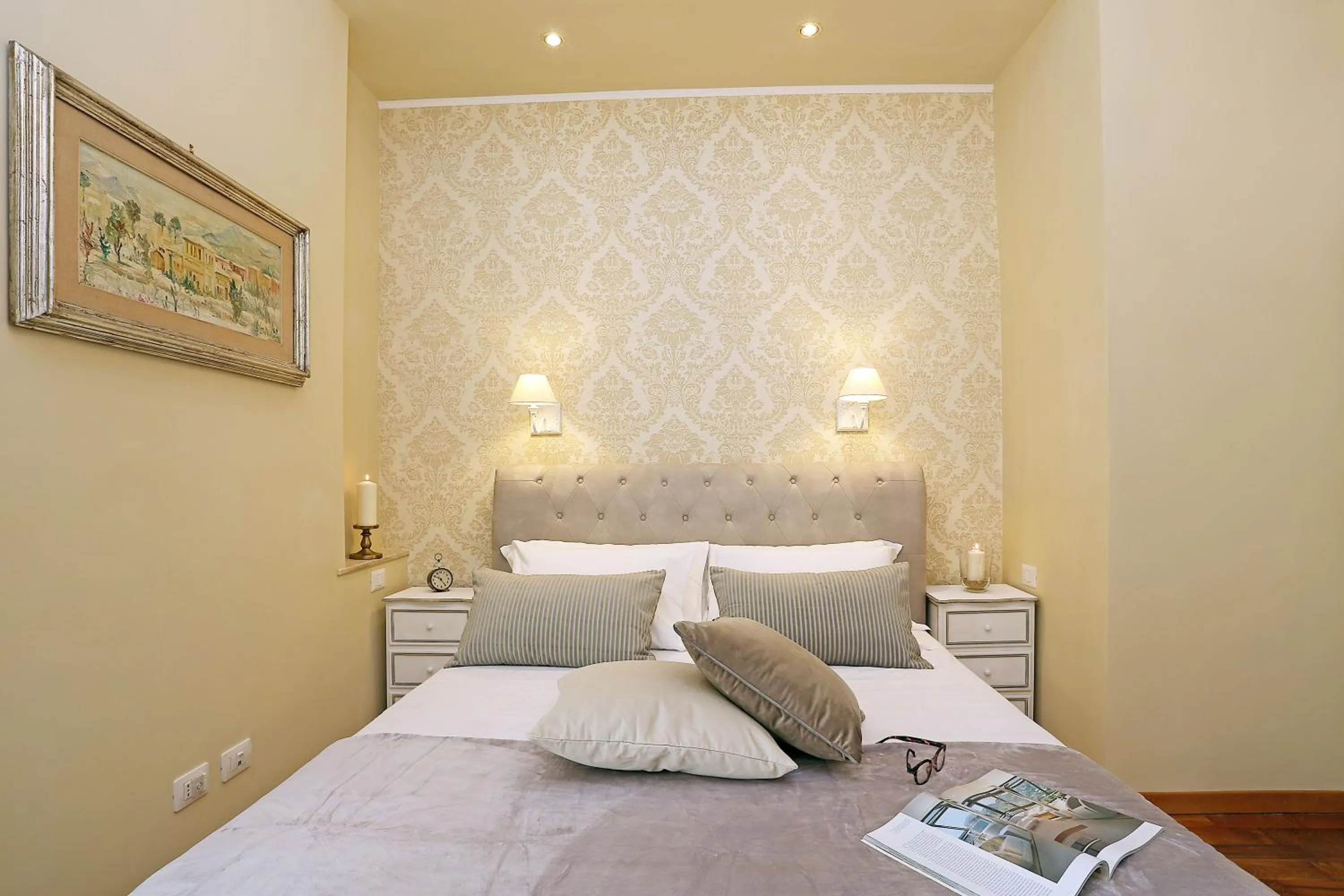 Bed in Grand Tour Rome Suites - Liberty Collection