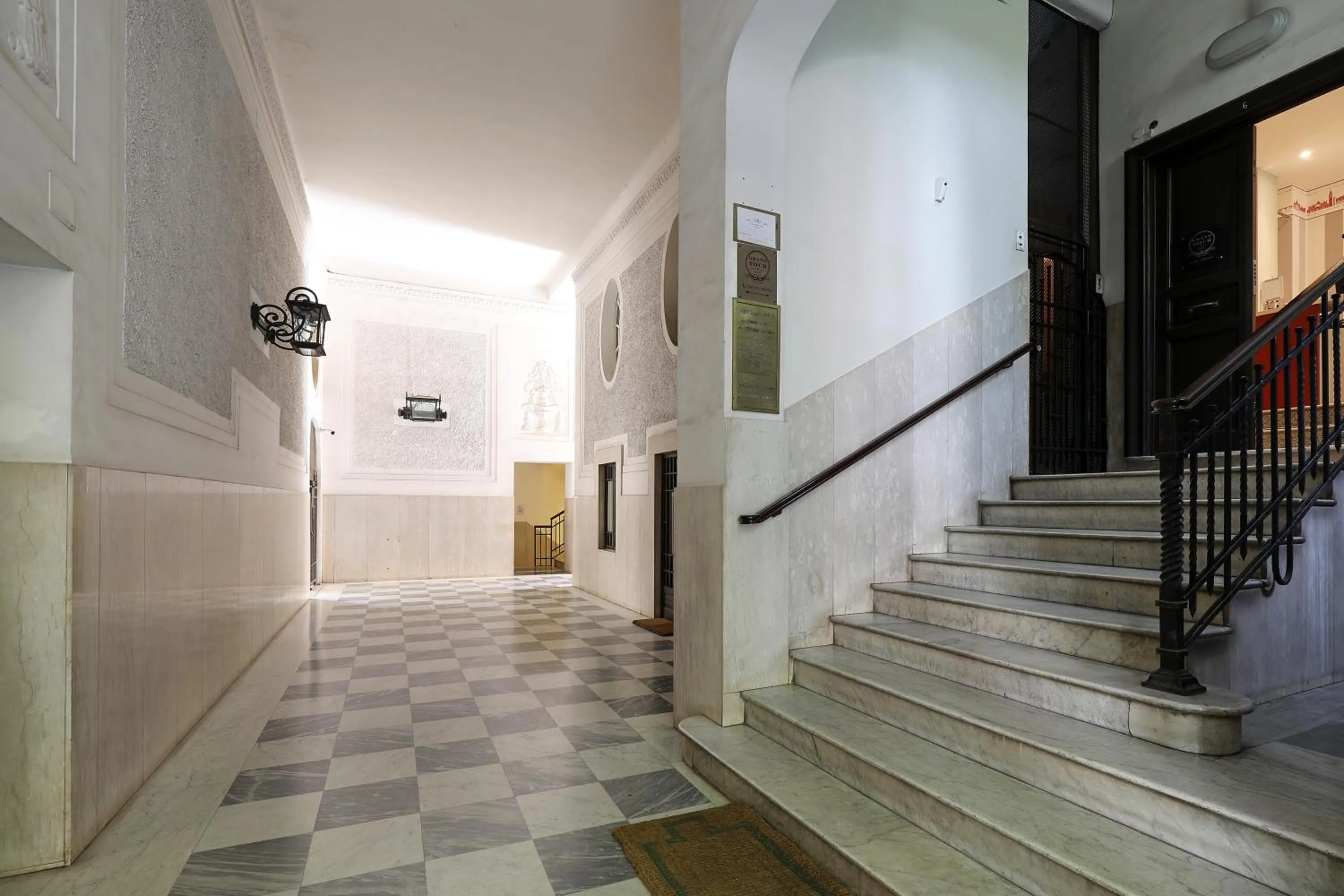 Facade/entrance in Grand Tour Rome Suites - Liberty Collection