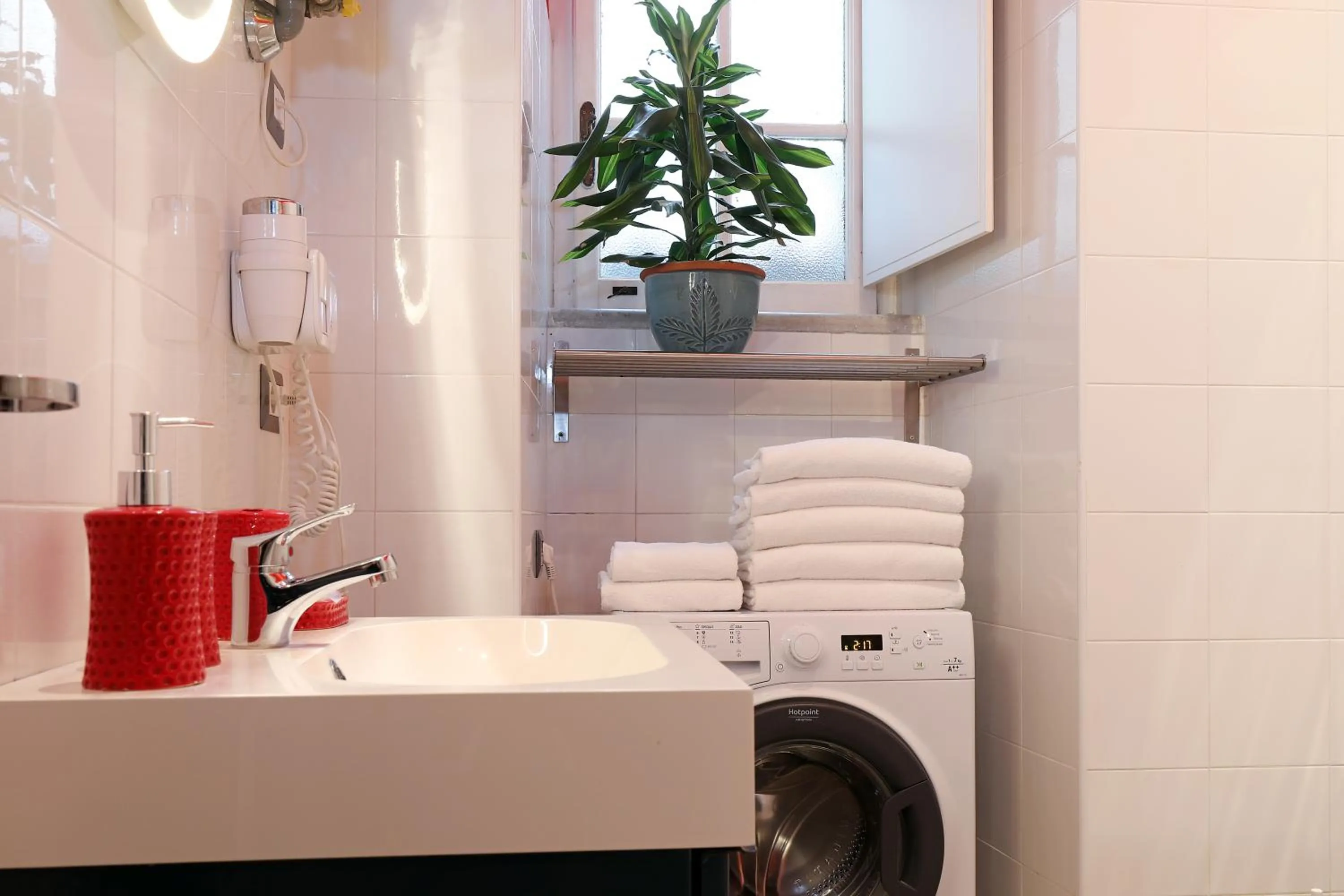 Toilet in Grand Tour Rome Suites - Liberty Collection