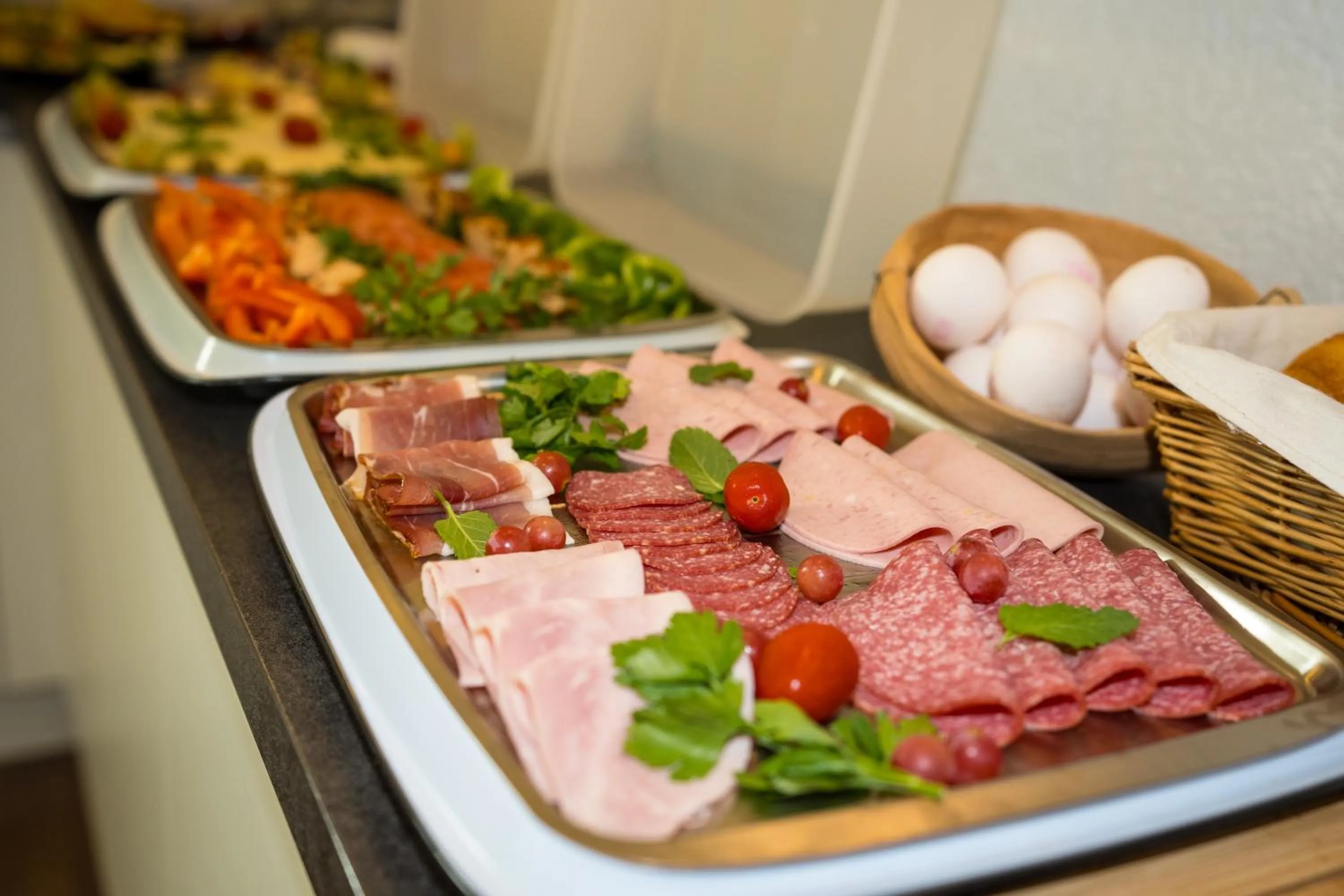 Buffet breakfast in B&B Outlet Hotel - Metzingen - Bad Urach - Free Parking