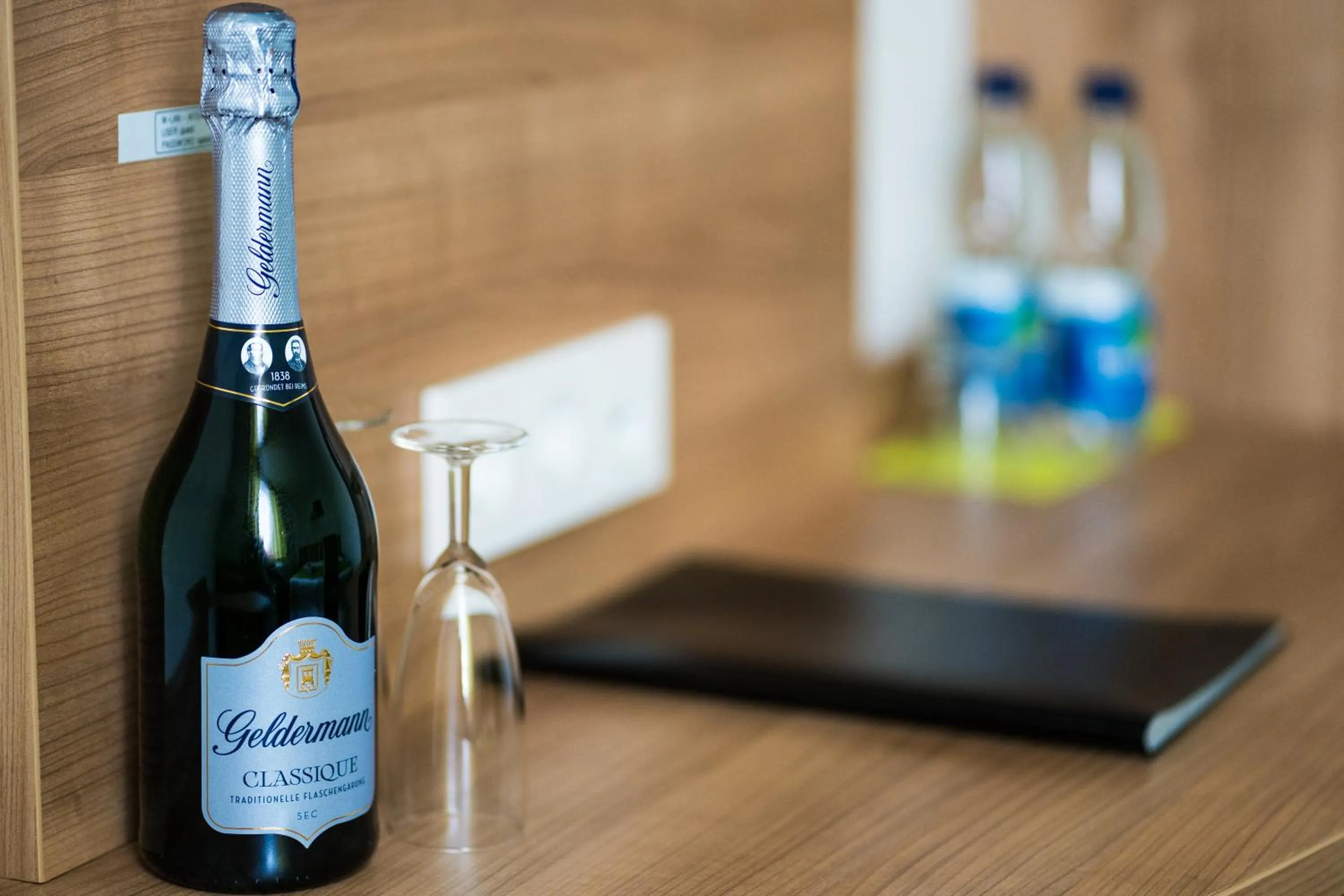 Decorative detail in B&B Outlet Hotel - Metzingen - Bad Urach - Free Parking