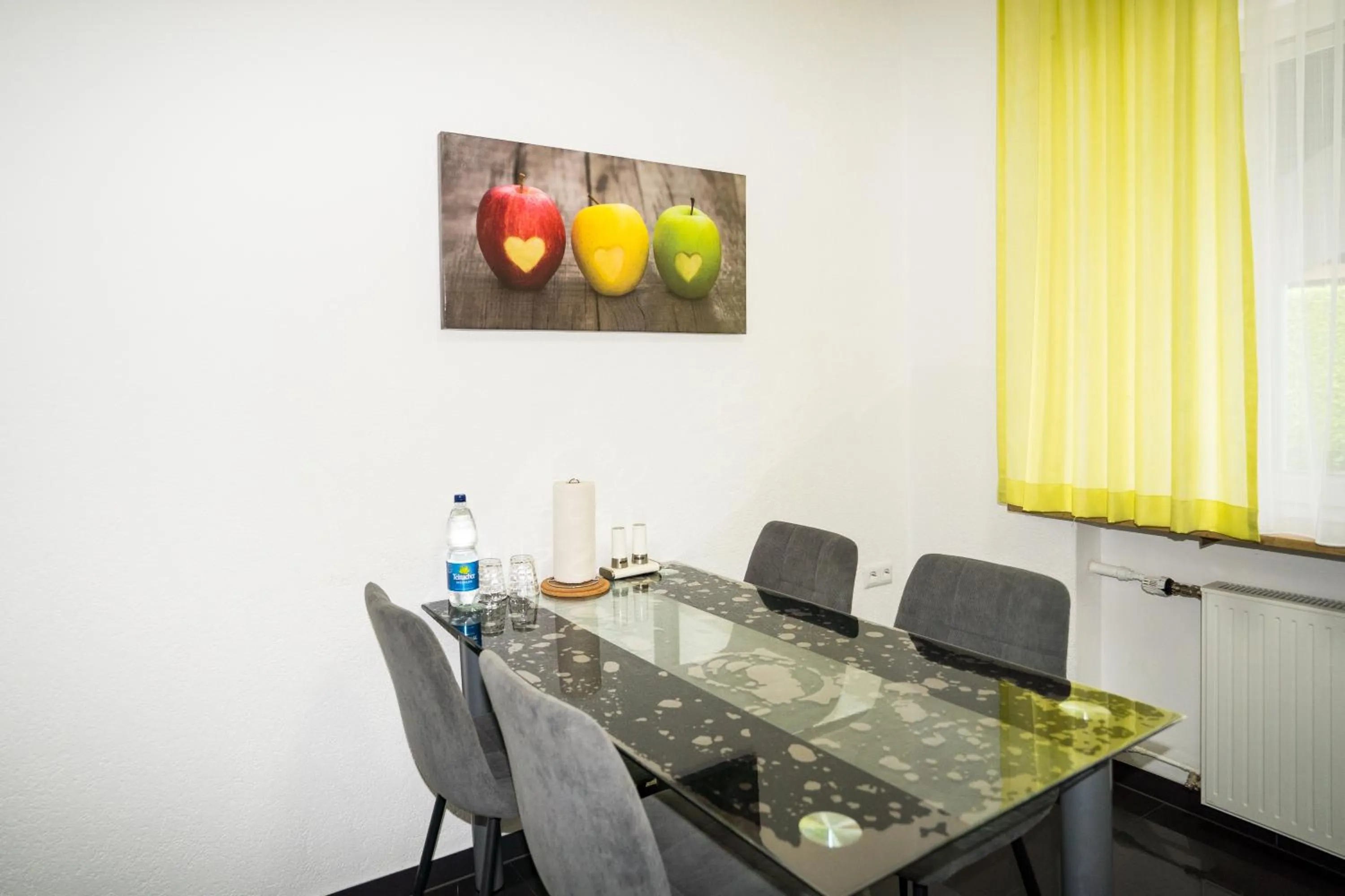 Seating area in B&B Outlet Hotel - Metzingen - Bad Urach - Free Parking