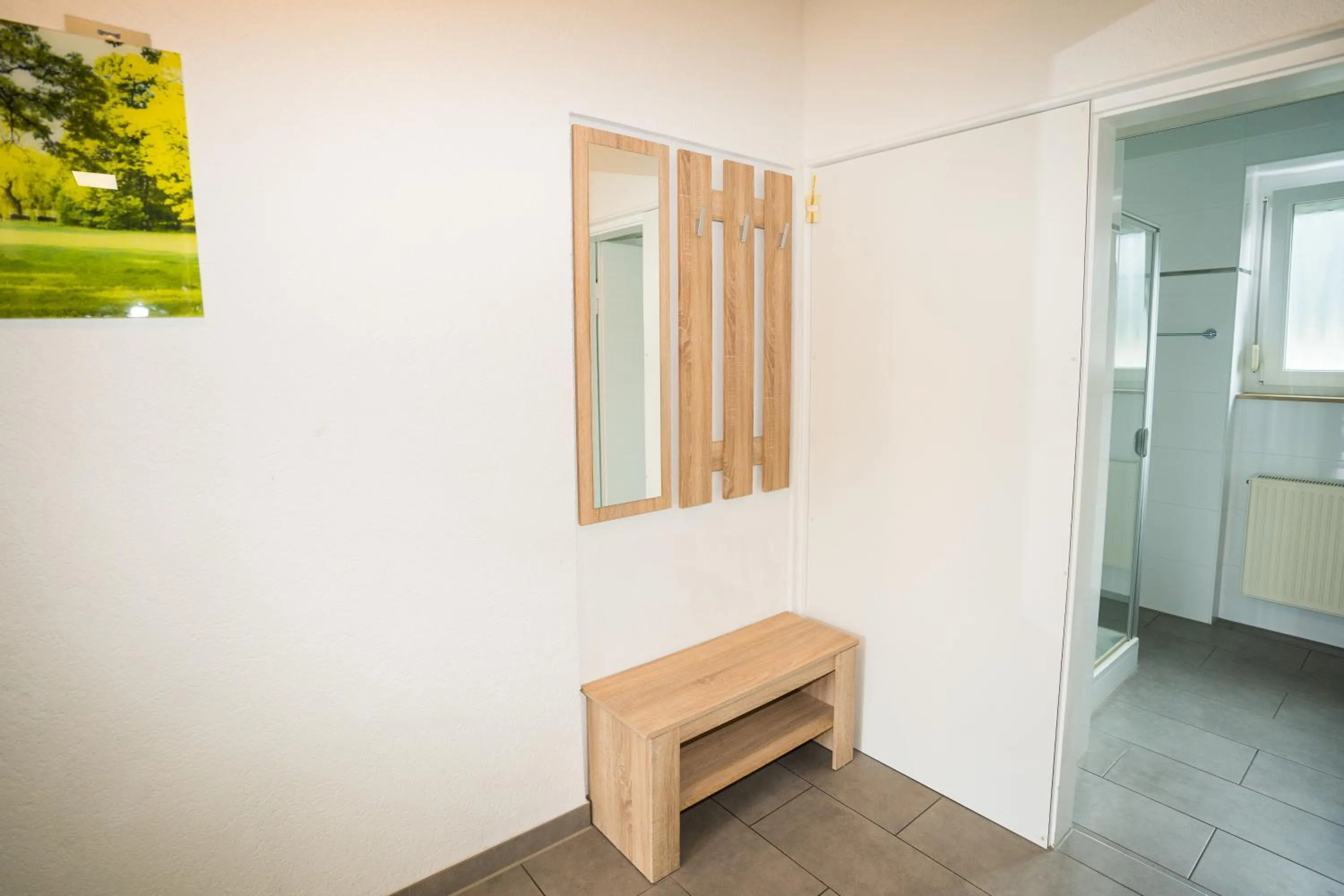 Shower in B&B Outlet Hotel - Metzingen - Bad Urach - Free Parking