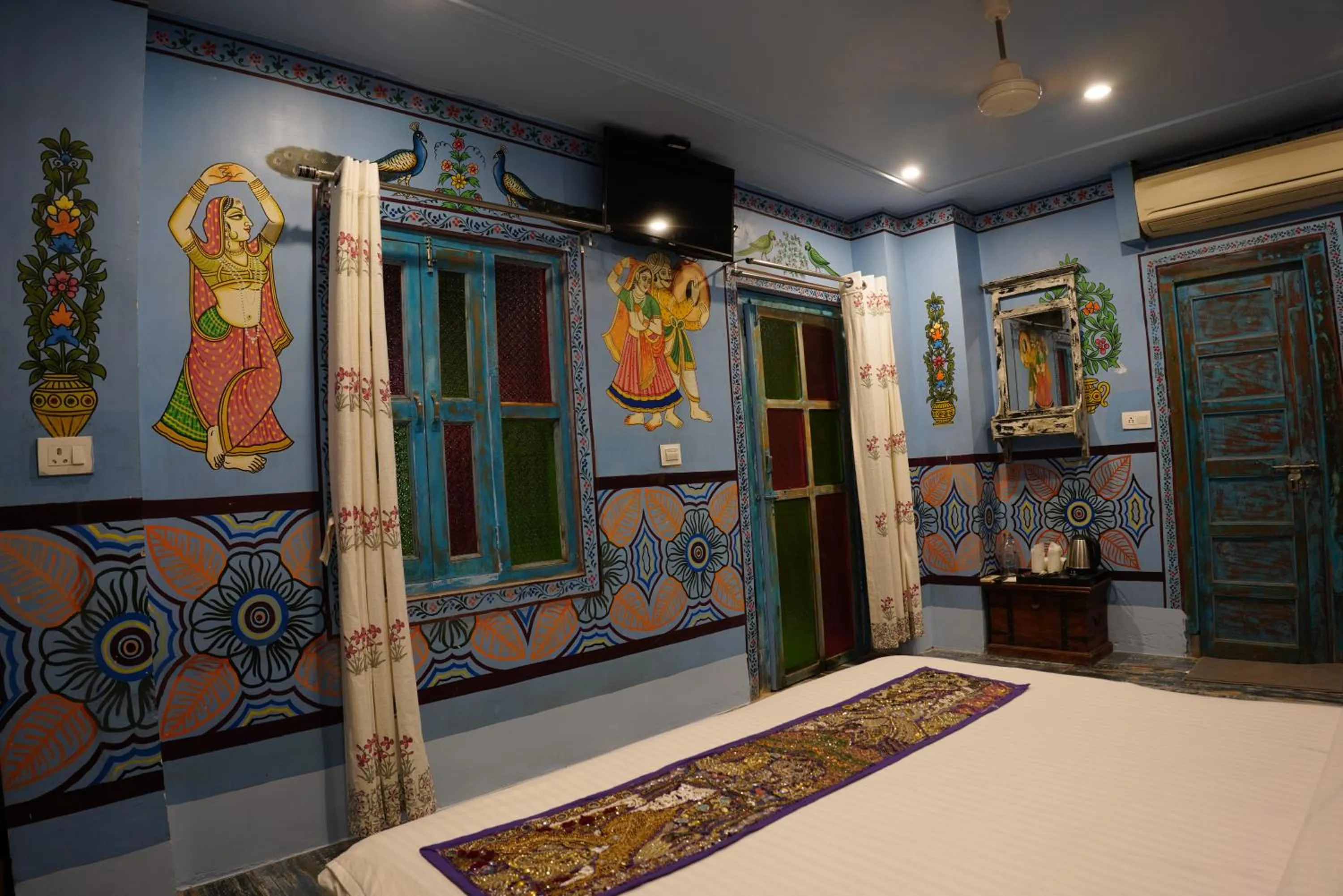 Bedroom, Bed in Rani Mahal