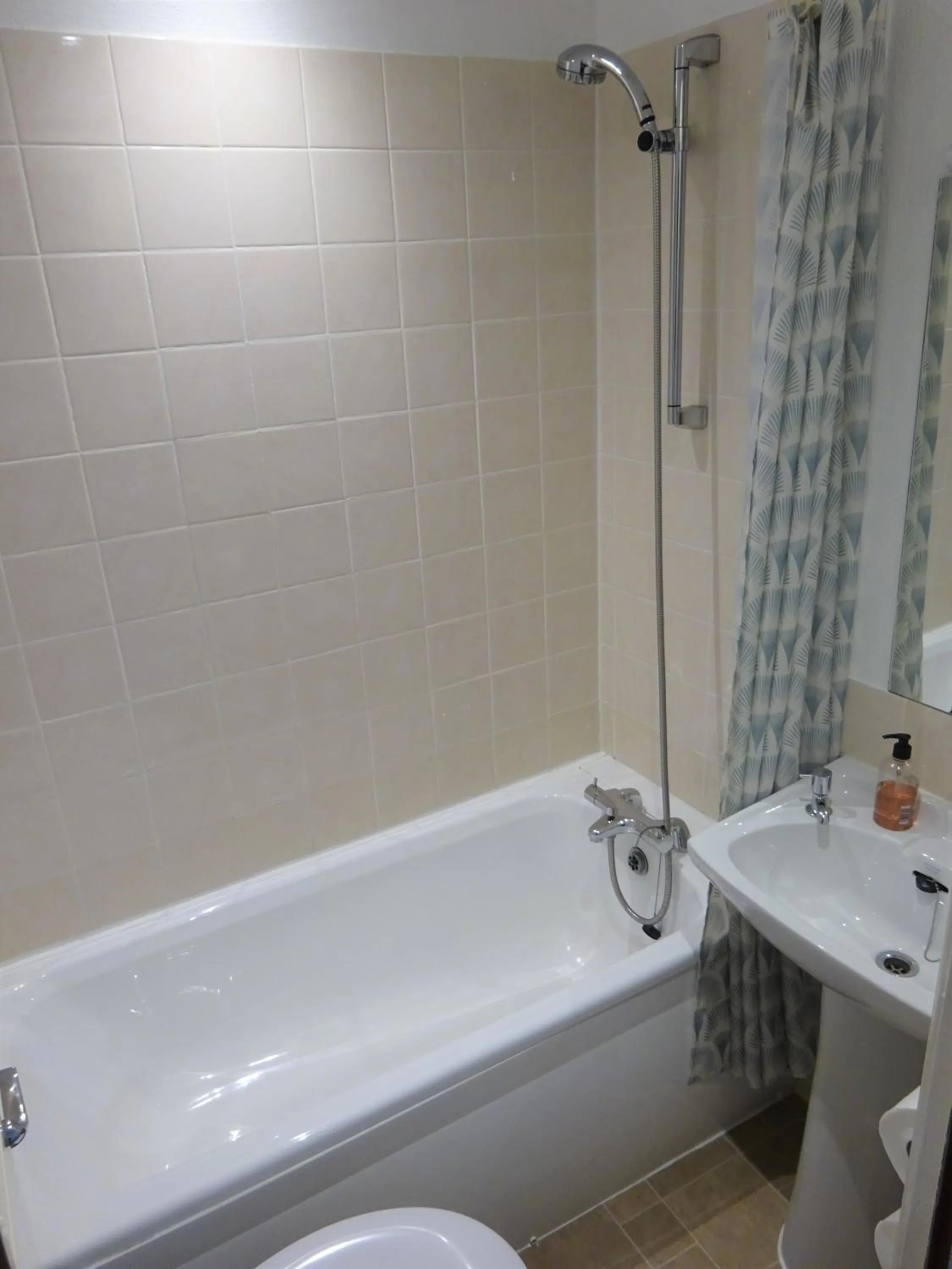 Shipping Lanes Hotel